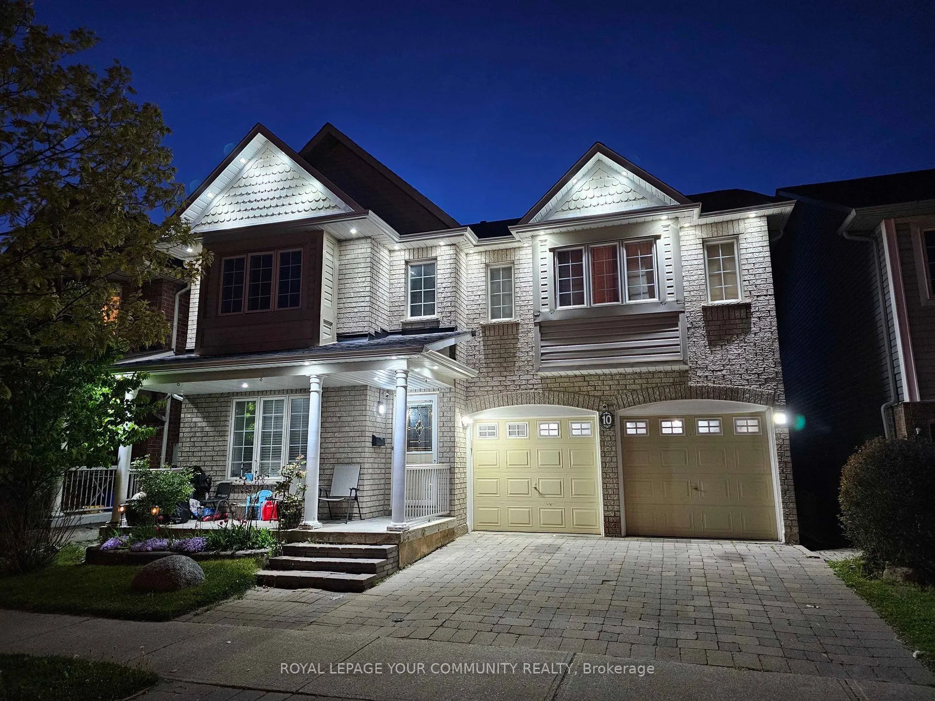 10 Greenhalf Drive