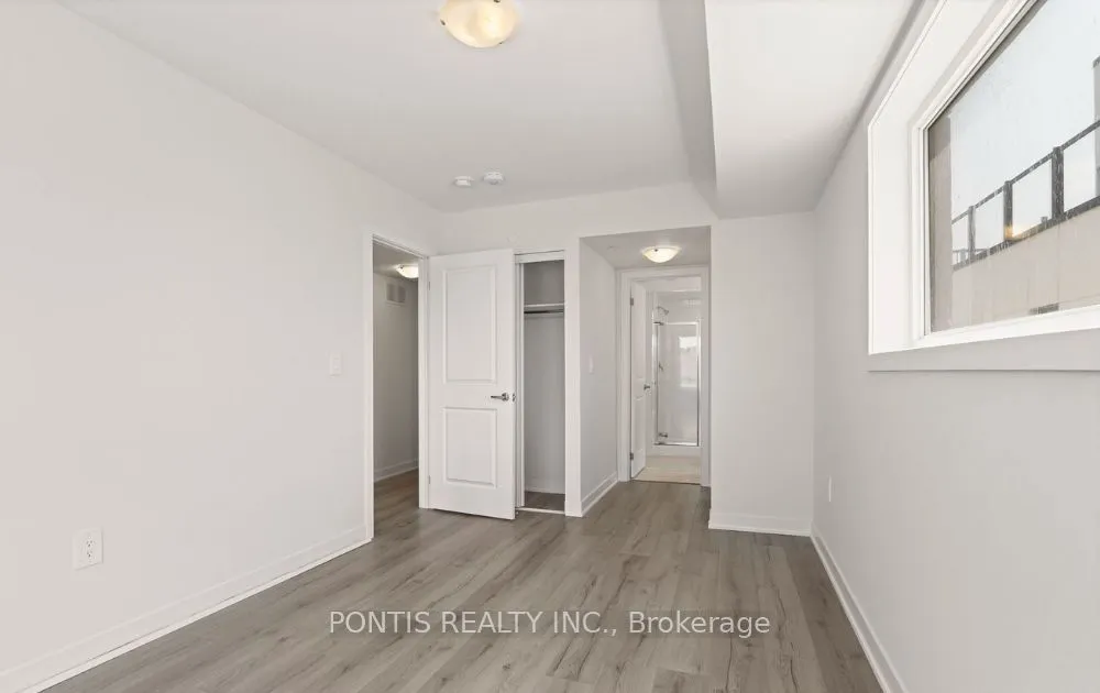 1695 Dersan Street, #220