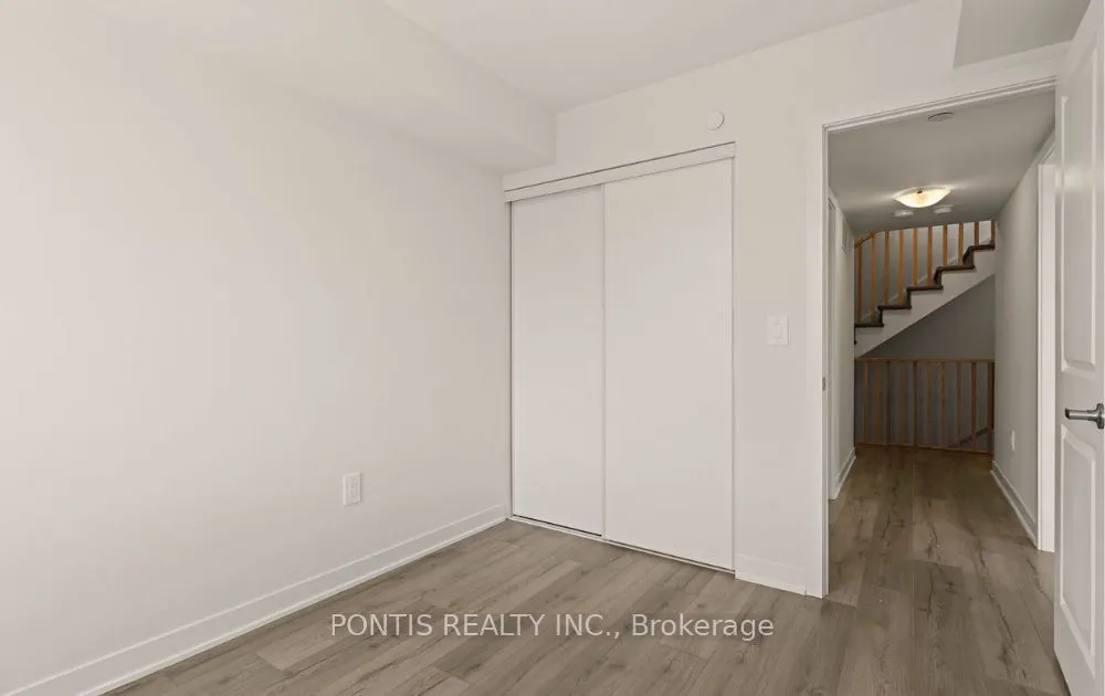1695 Dersan Street, #220
