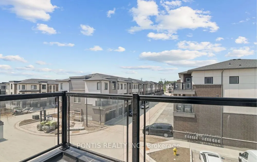 1695 Dersan Street, #220