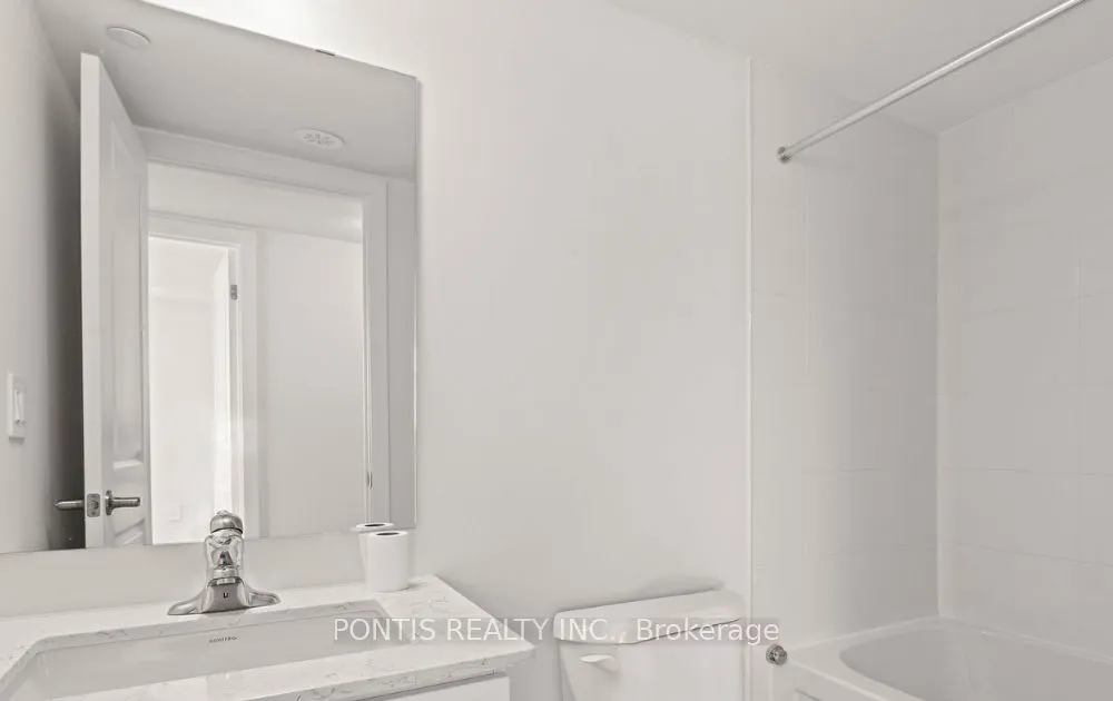 1695 Dersan Street, #220