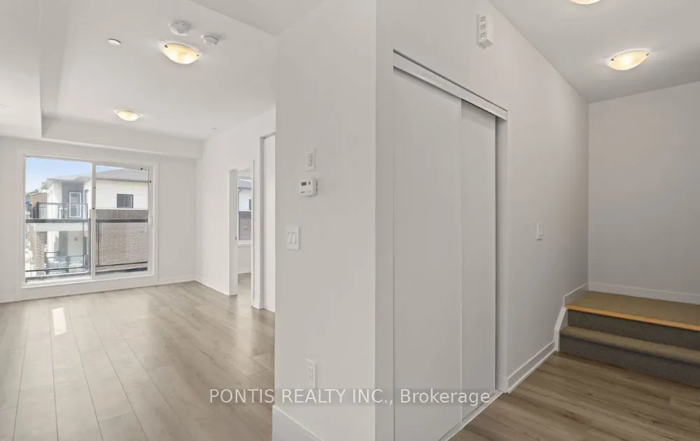 1695 Dersan Street, #220