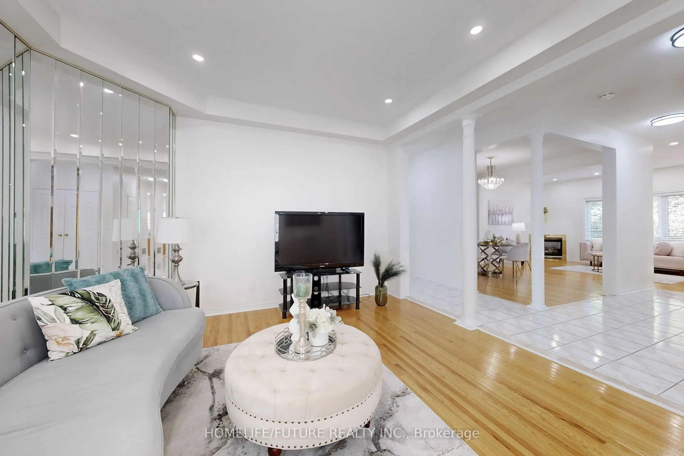 1595 Deerhurst Court