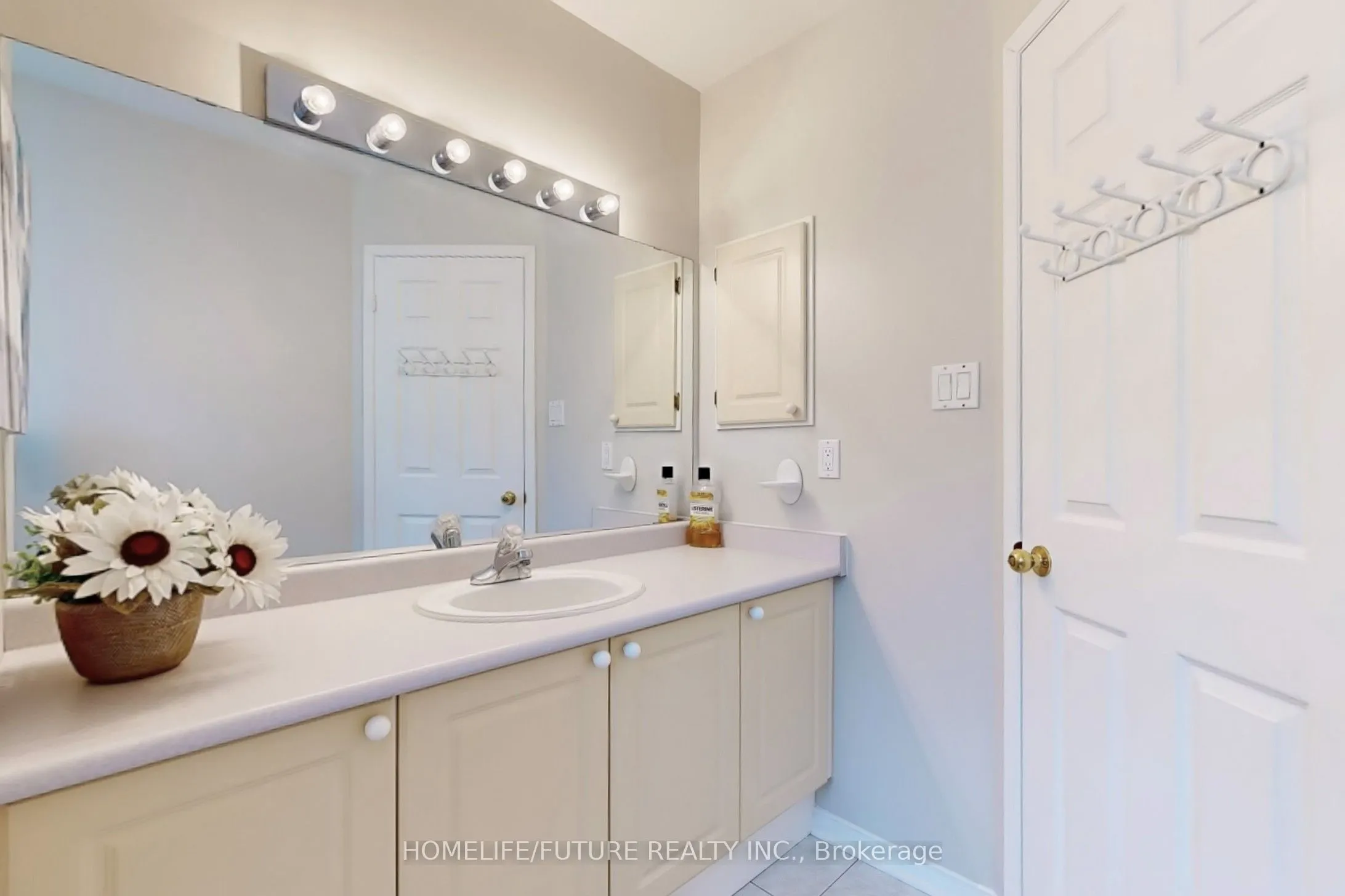 1595 Deerhurst Court