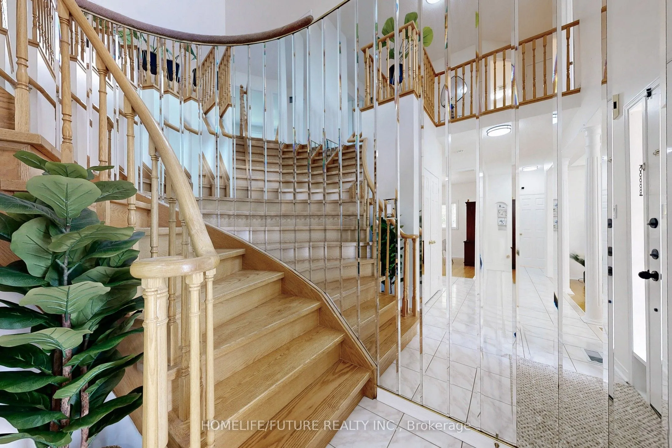1595 Deerhurst Court