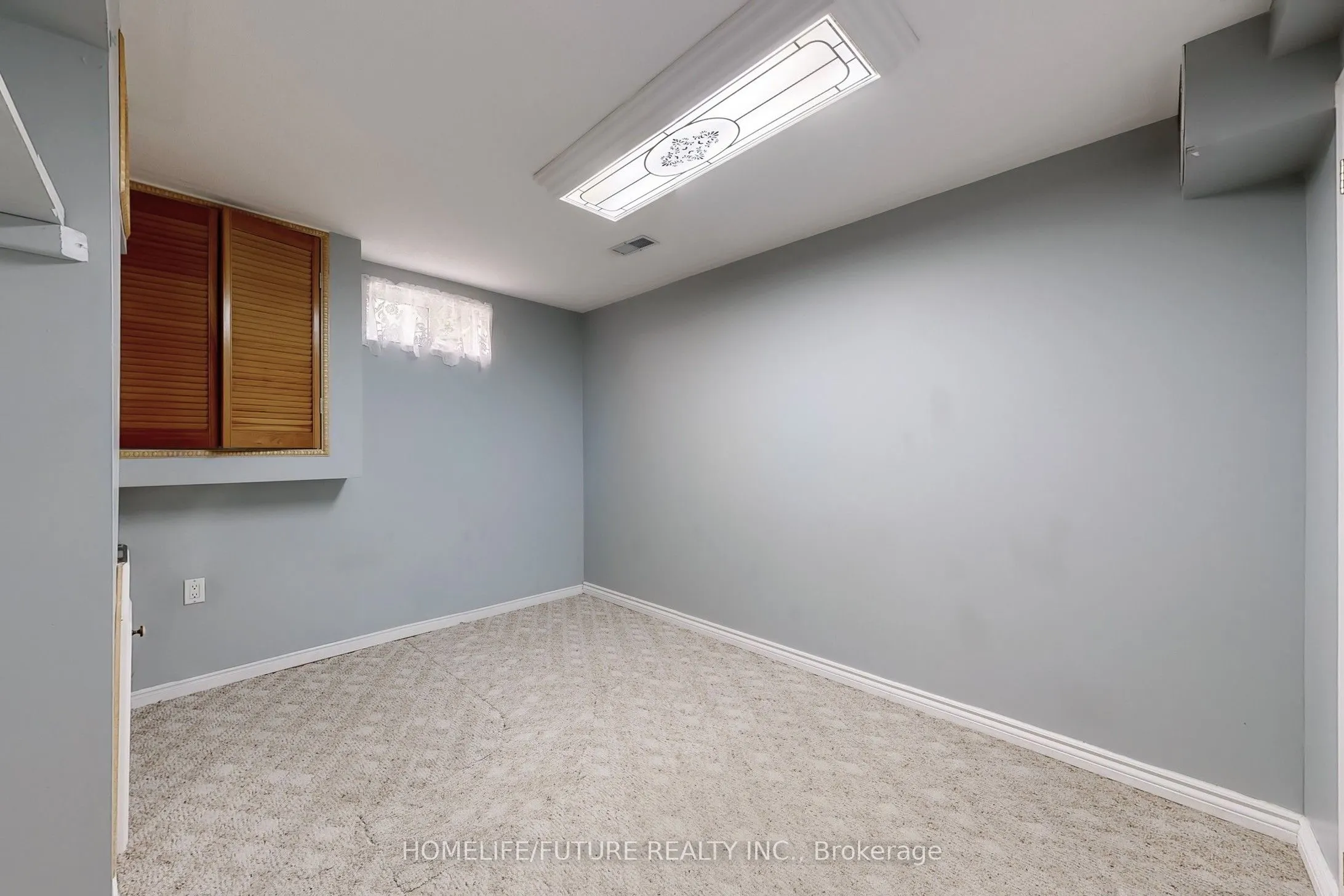 1595 Deerhurst Court