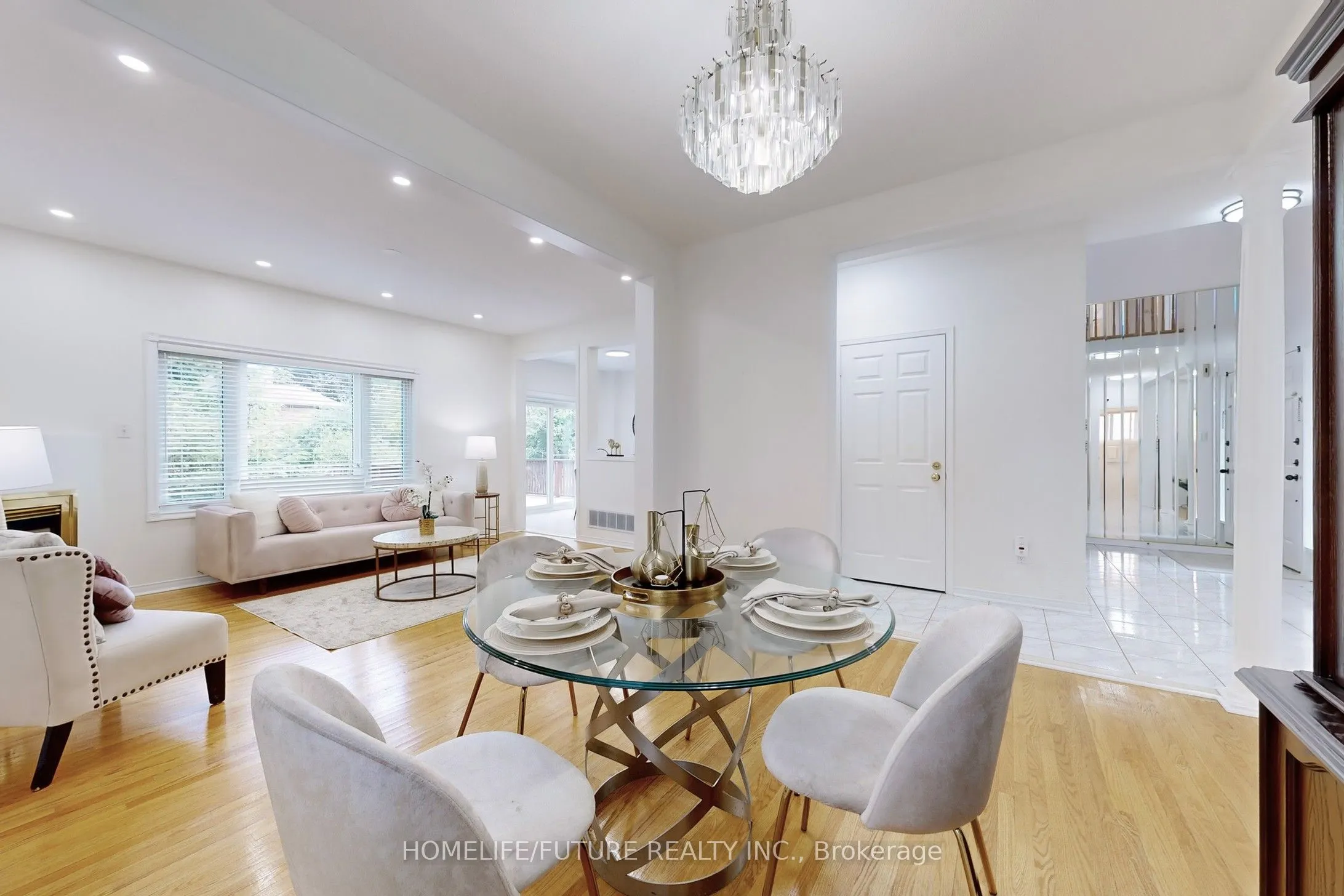 1595 Deerhurst Court