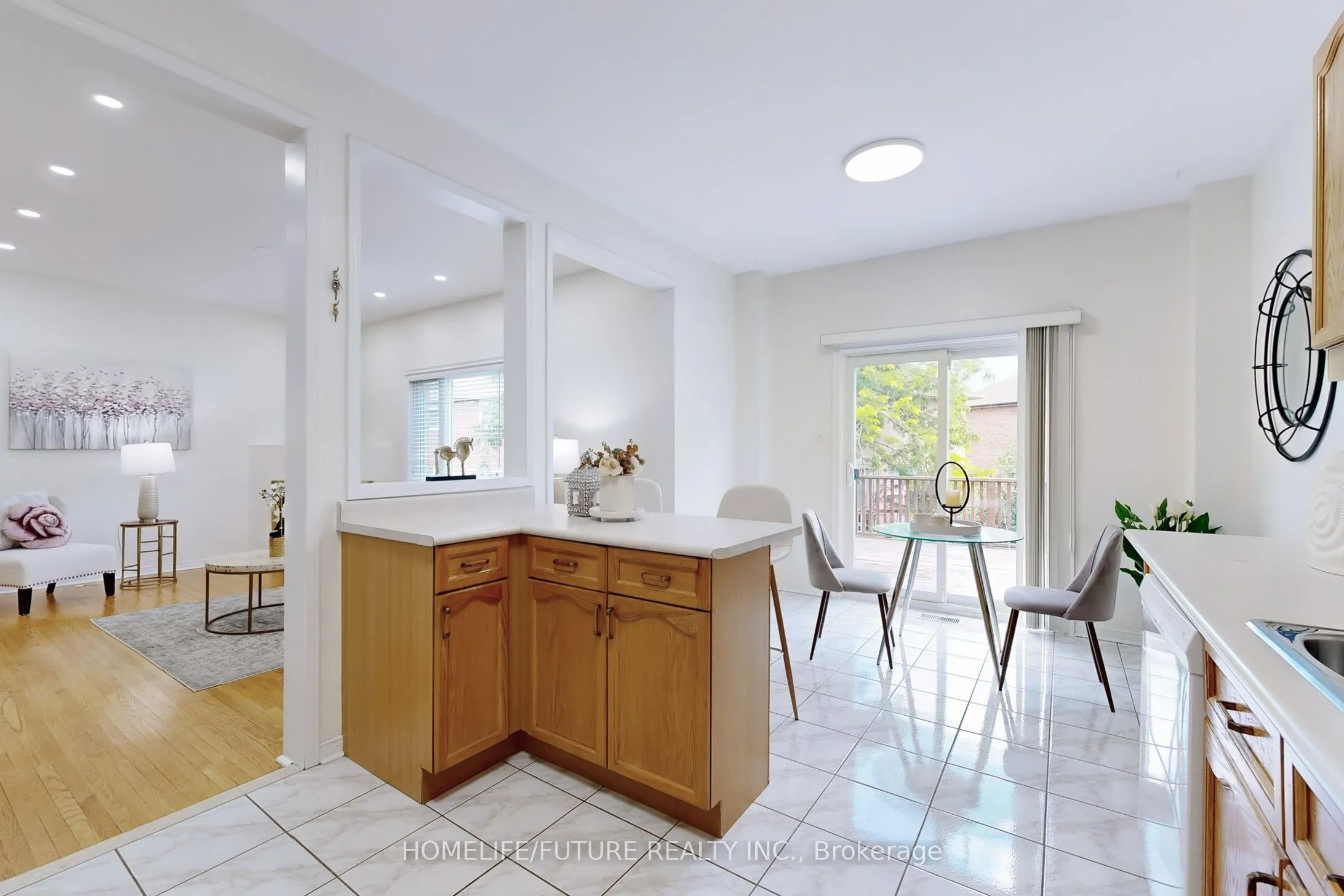 1595 Deerhurst Court
