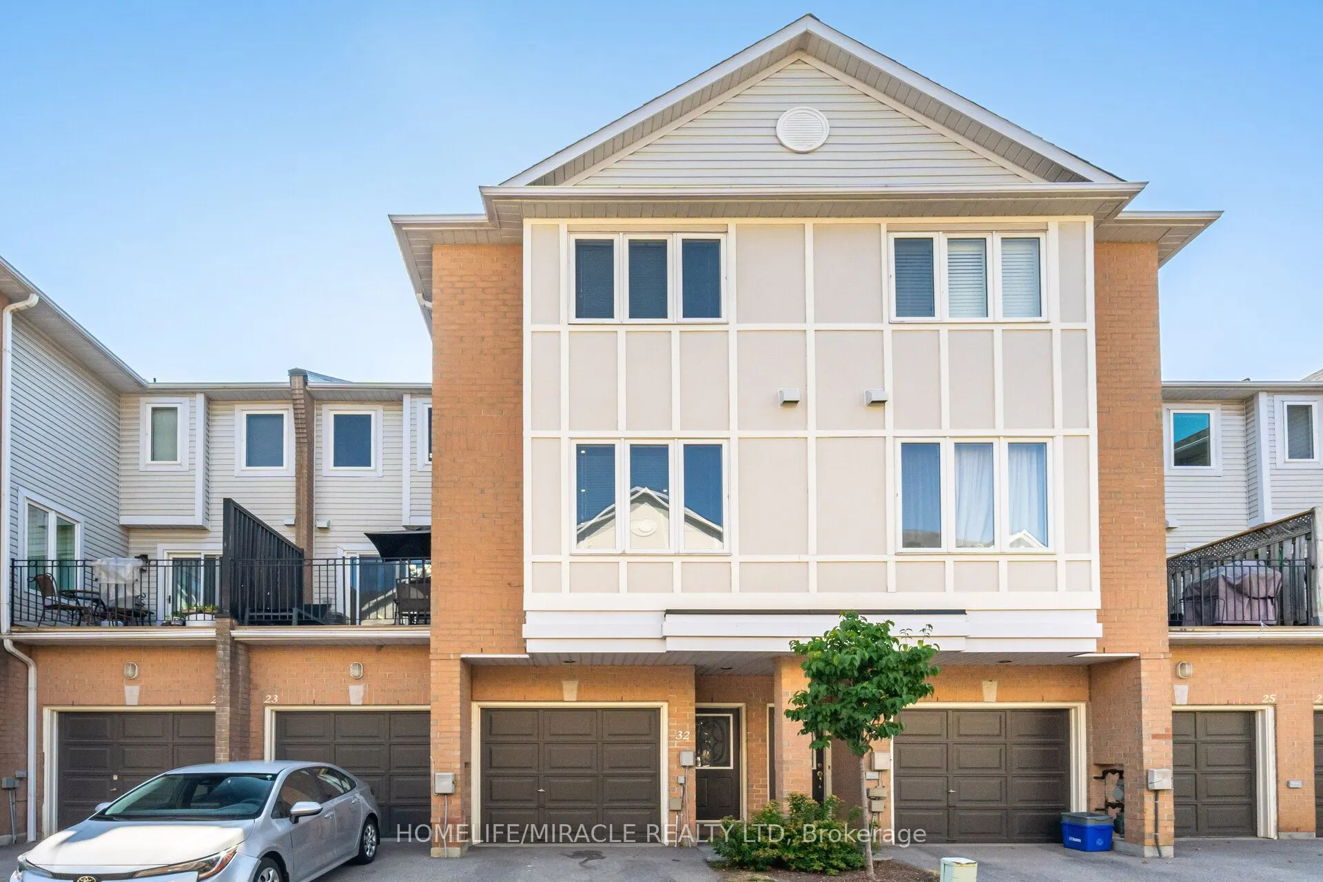 83 Mondeo Drive, #32
