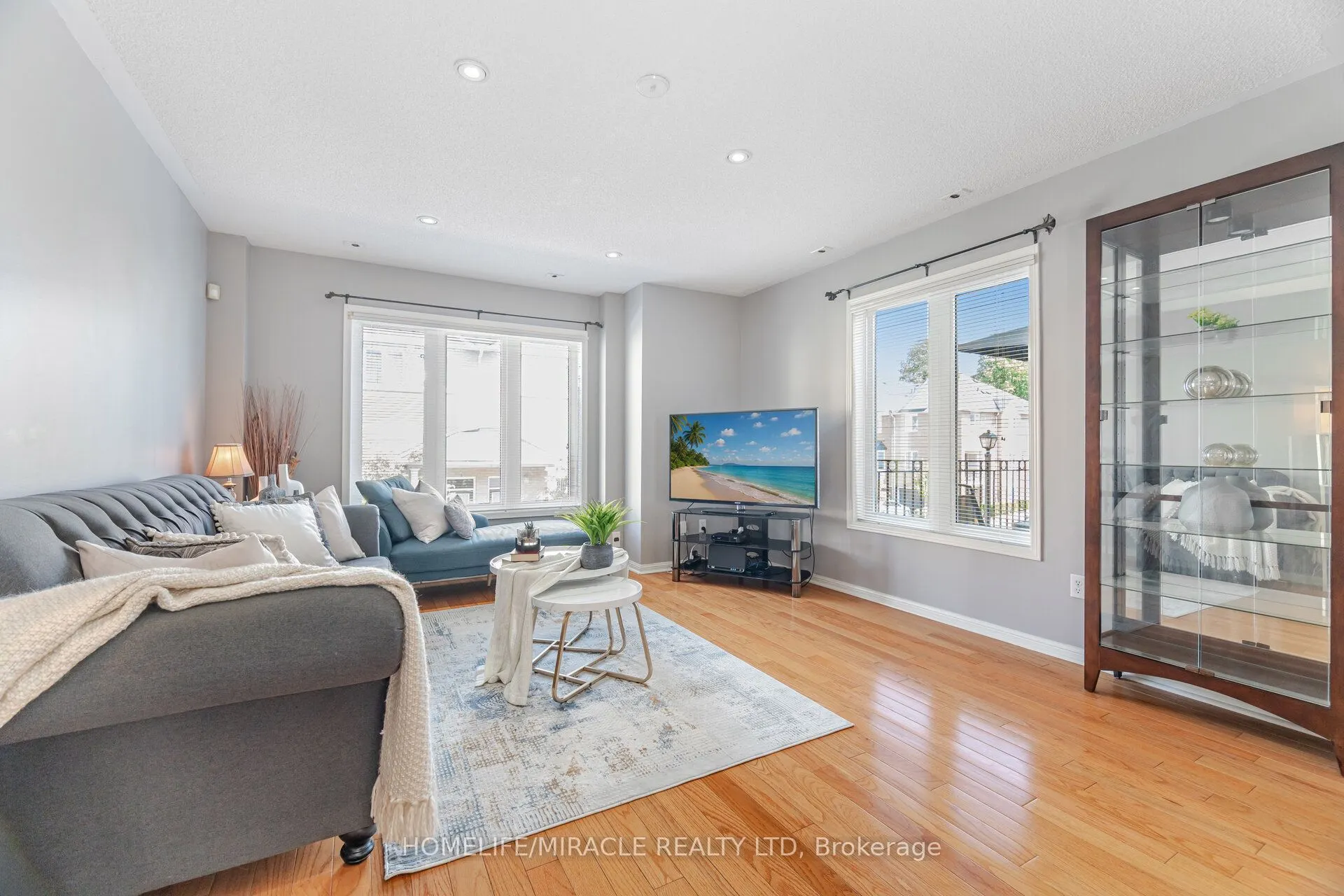 83 Mondeo Drive, #32
