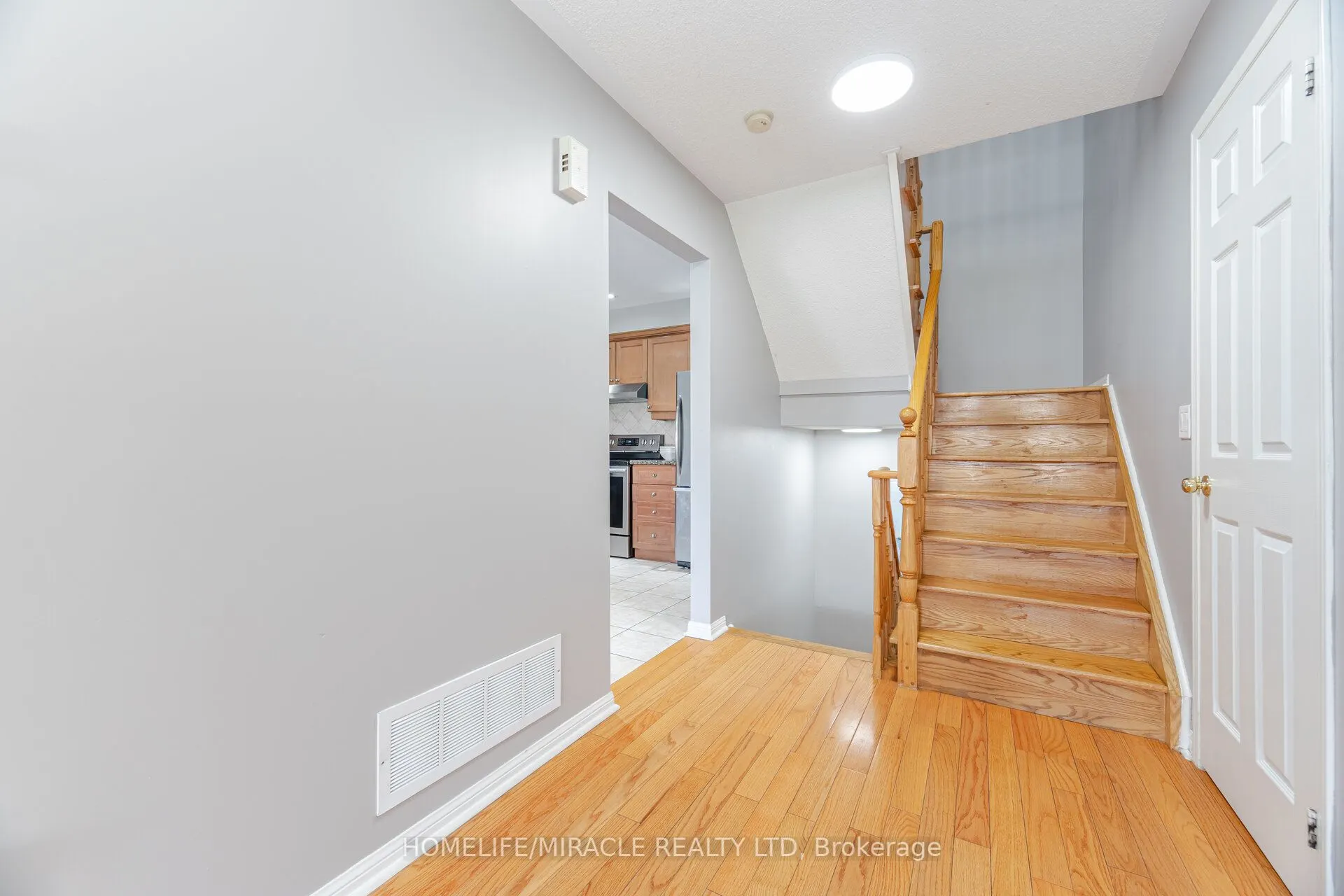 83 Mondeo Drive, #32
