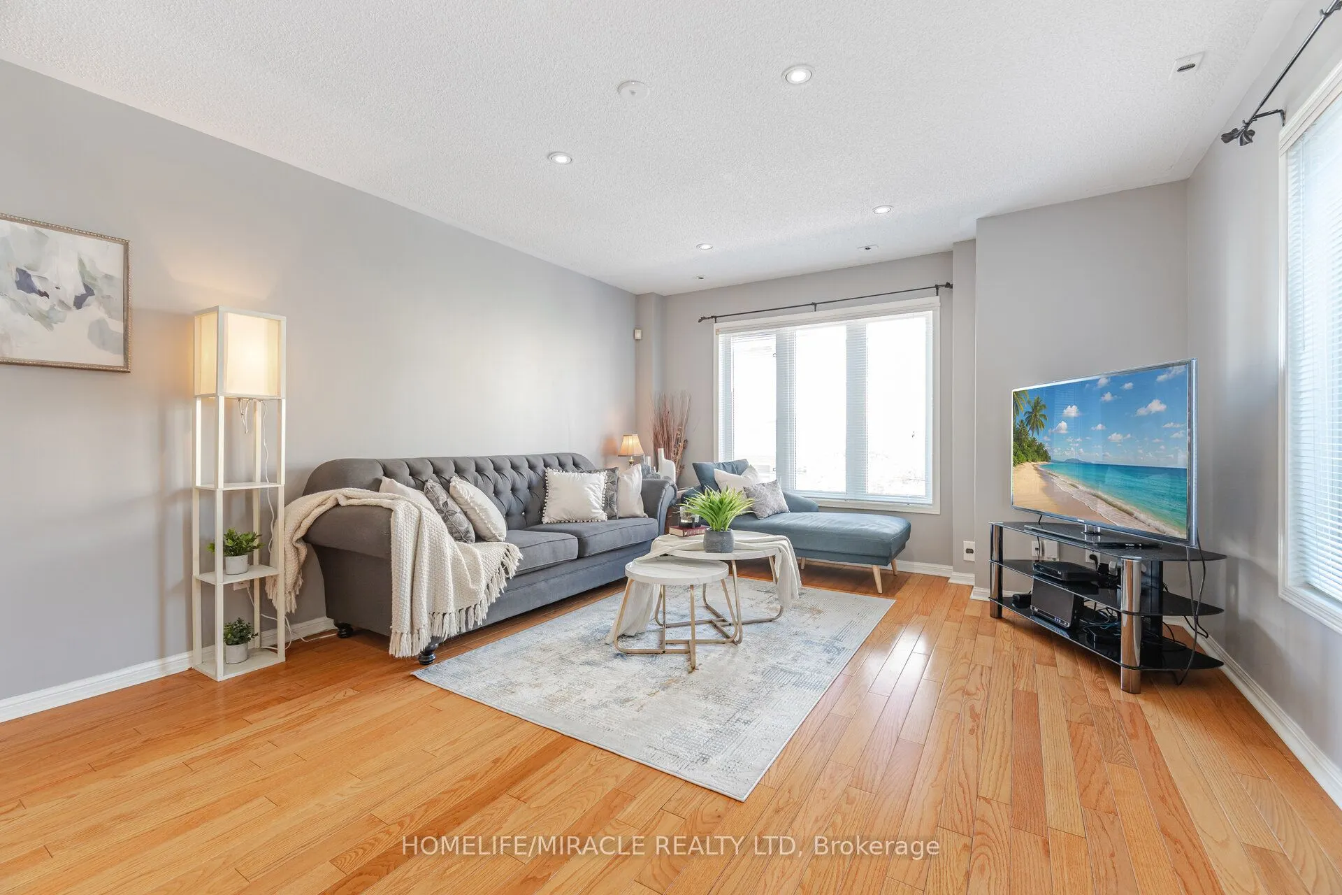 83 Mondeo Drive, #32
