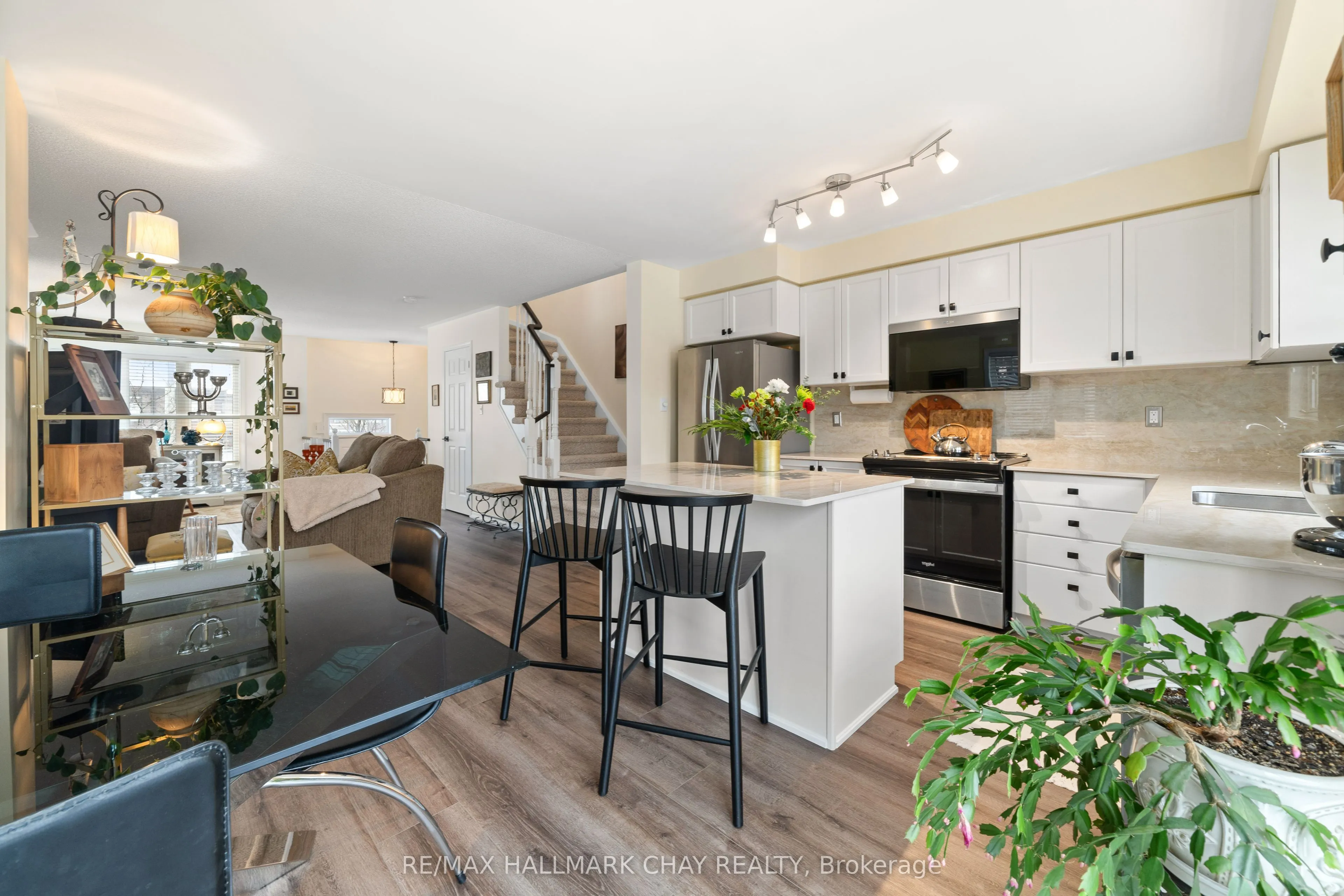 571 Longworth Avenue, #13