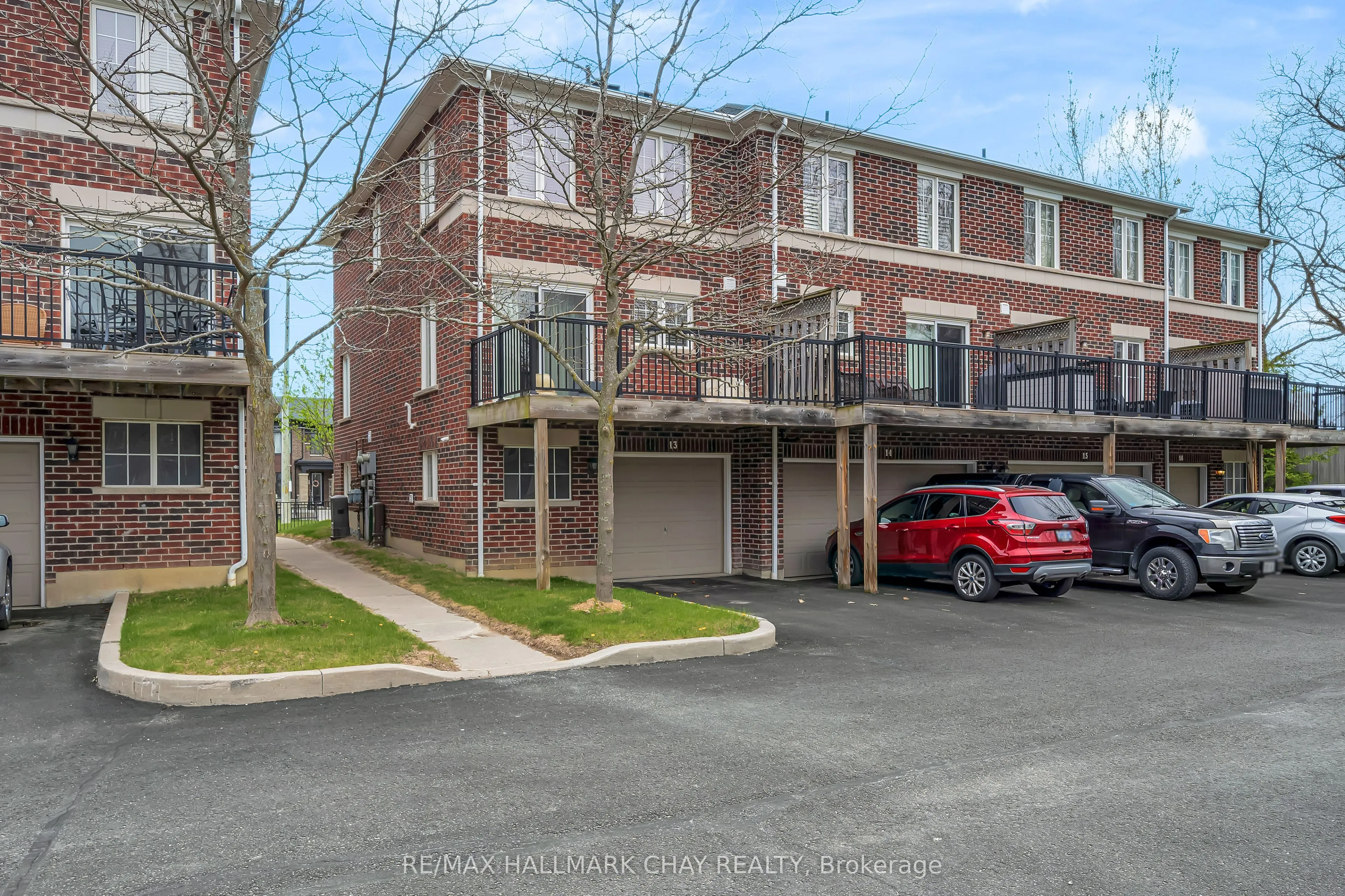 571 Longworth Avenue, #13
