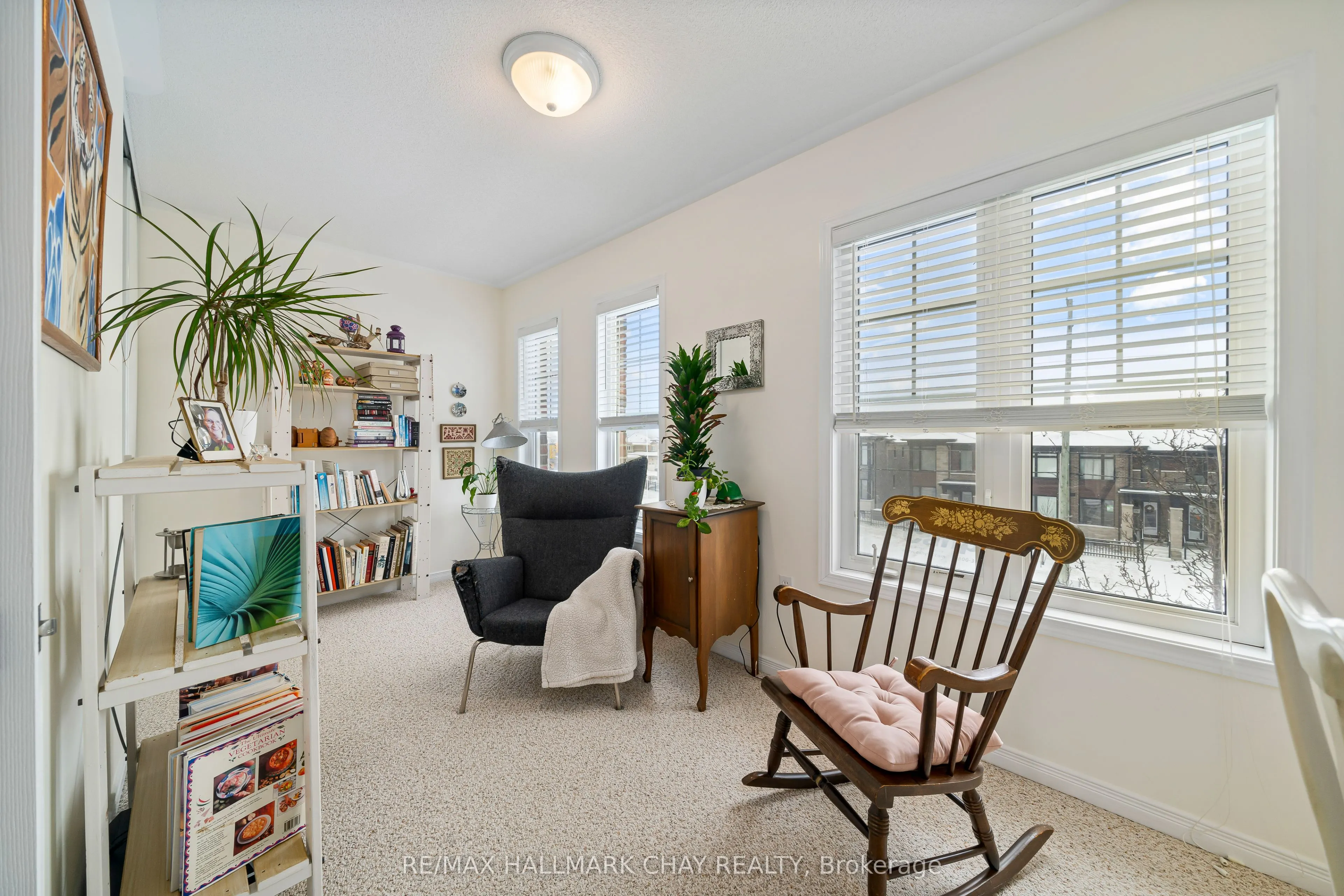 571 Longworth Avenue, #13