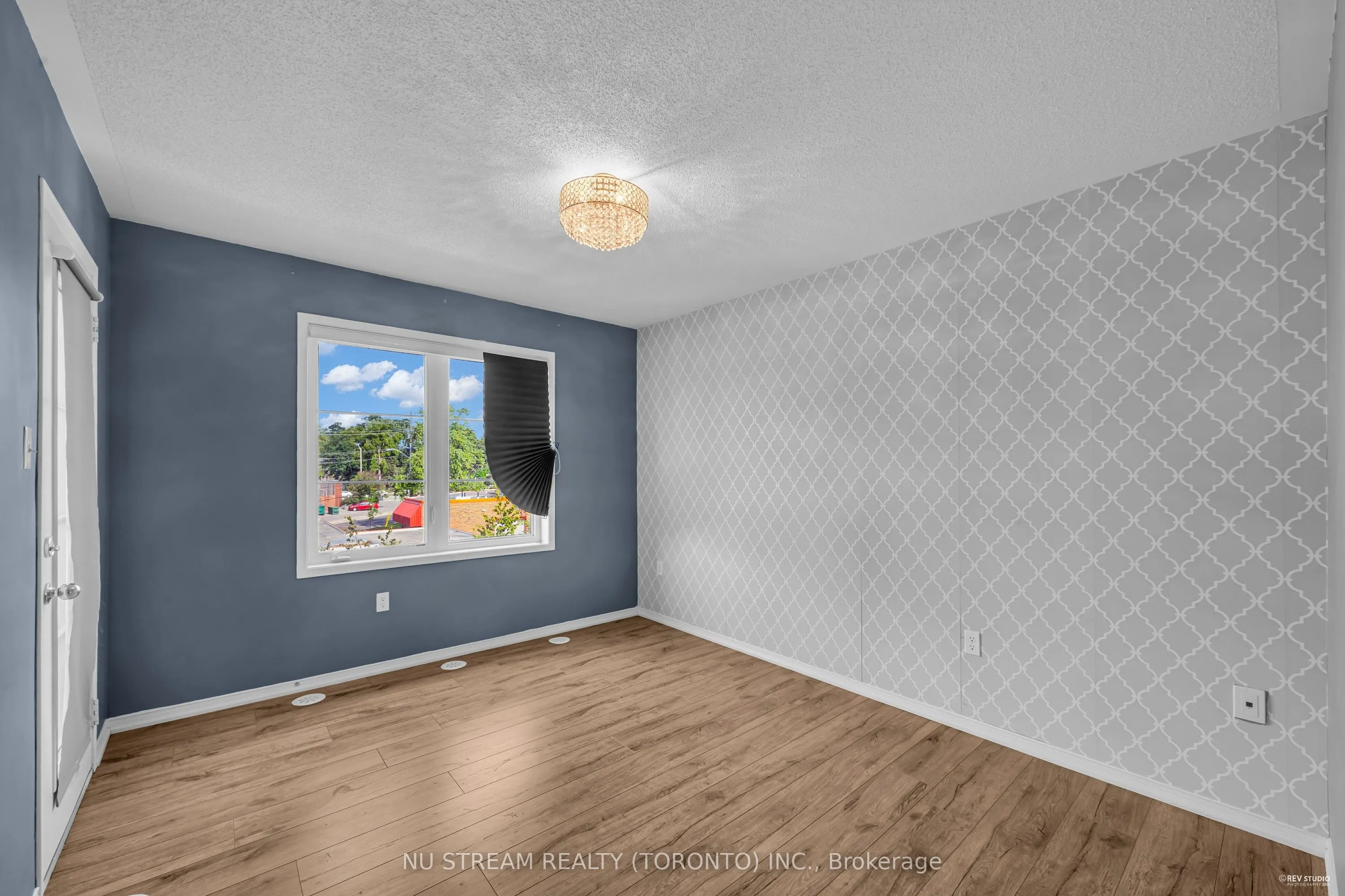 6063 Kingston Road, #13
