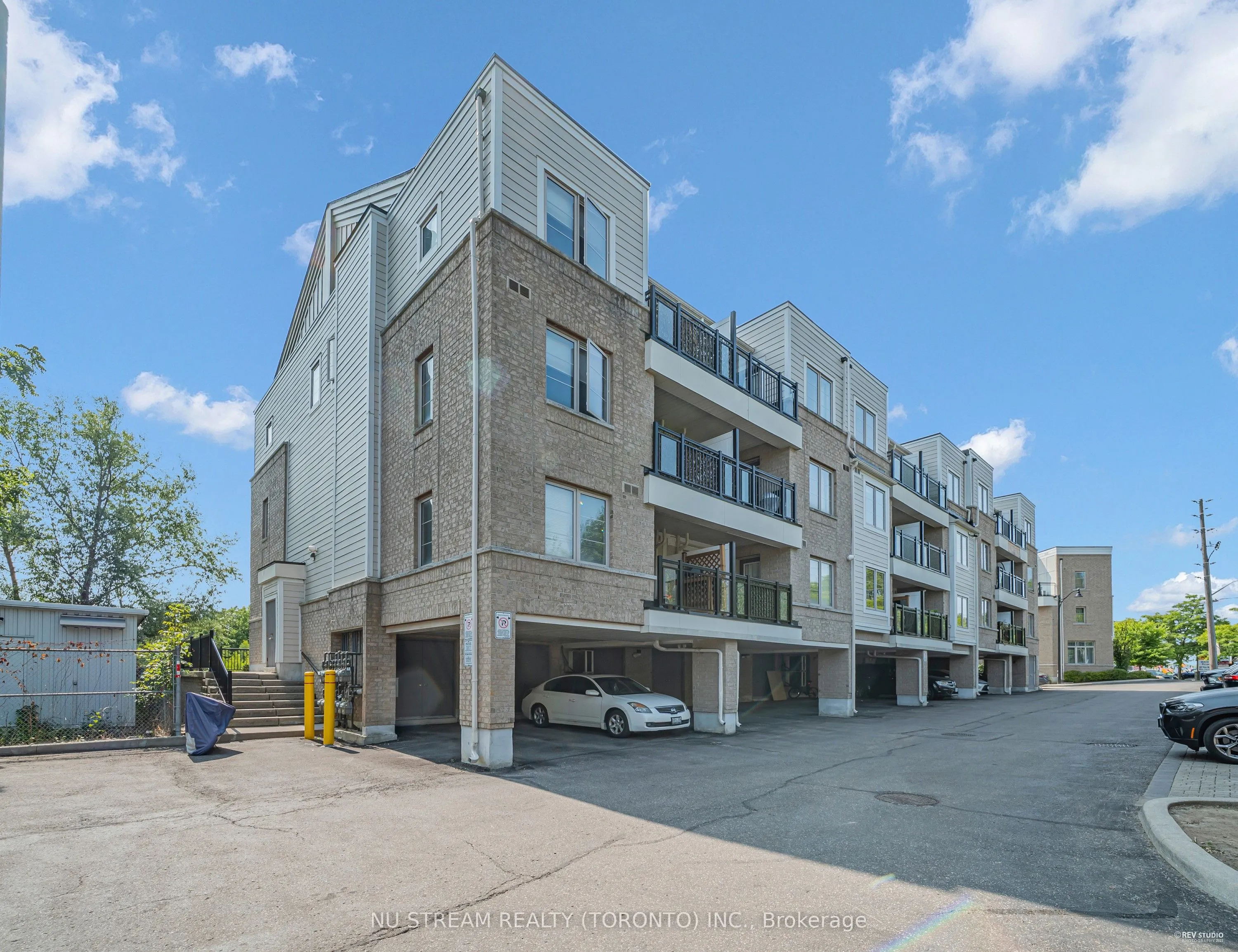6063 Kingston Road, #13