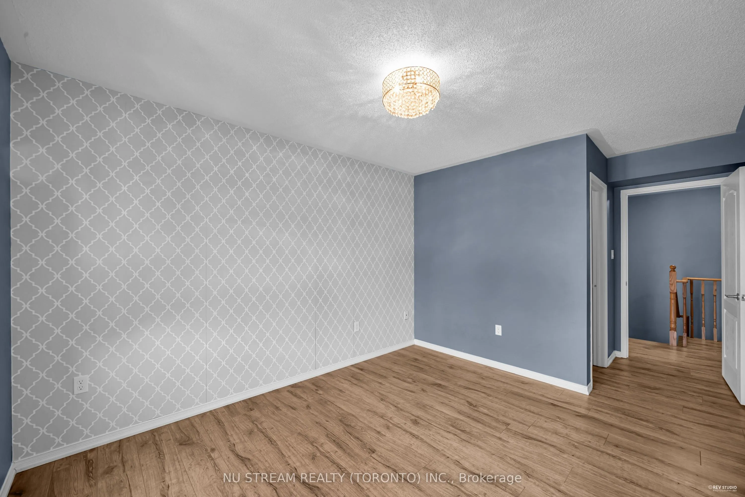 6063 Kingston Road, #13