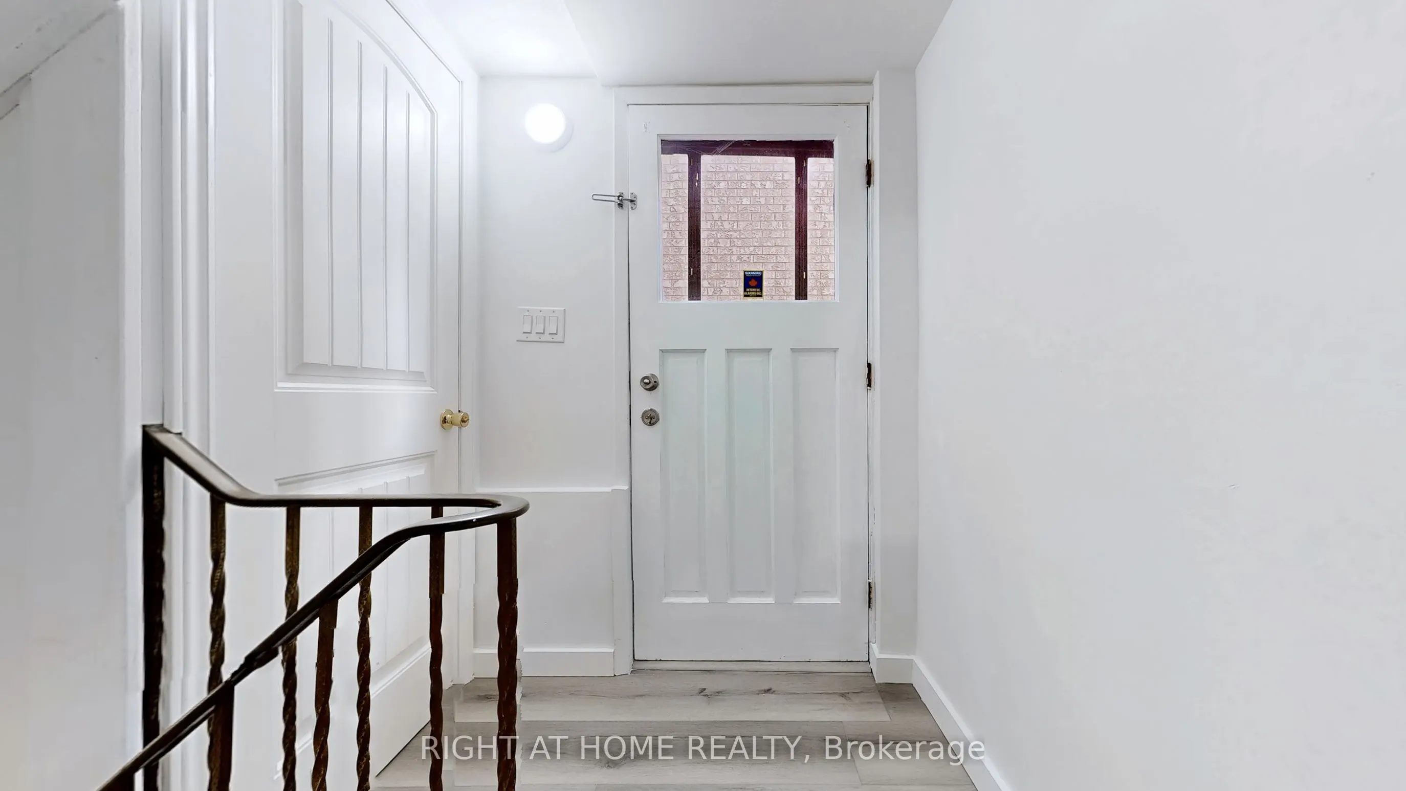 12A Kenmore Avenue