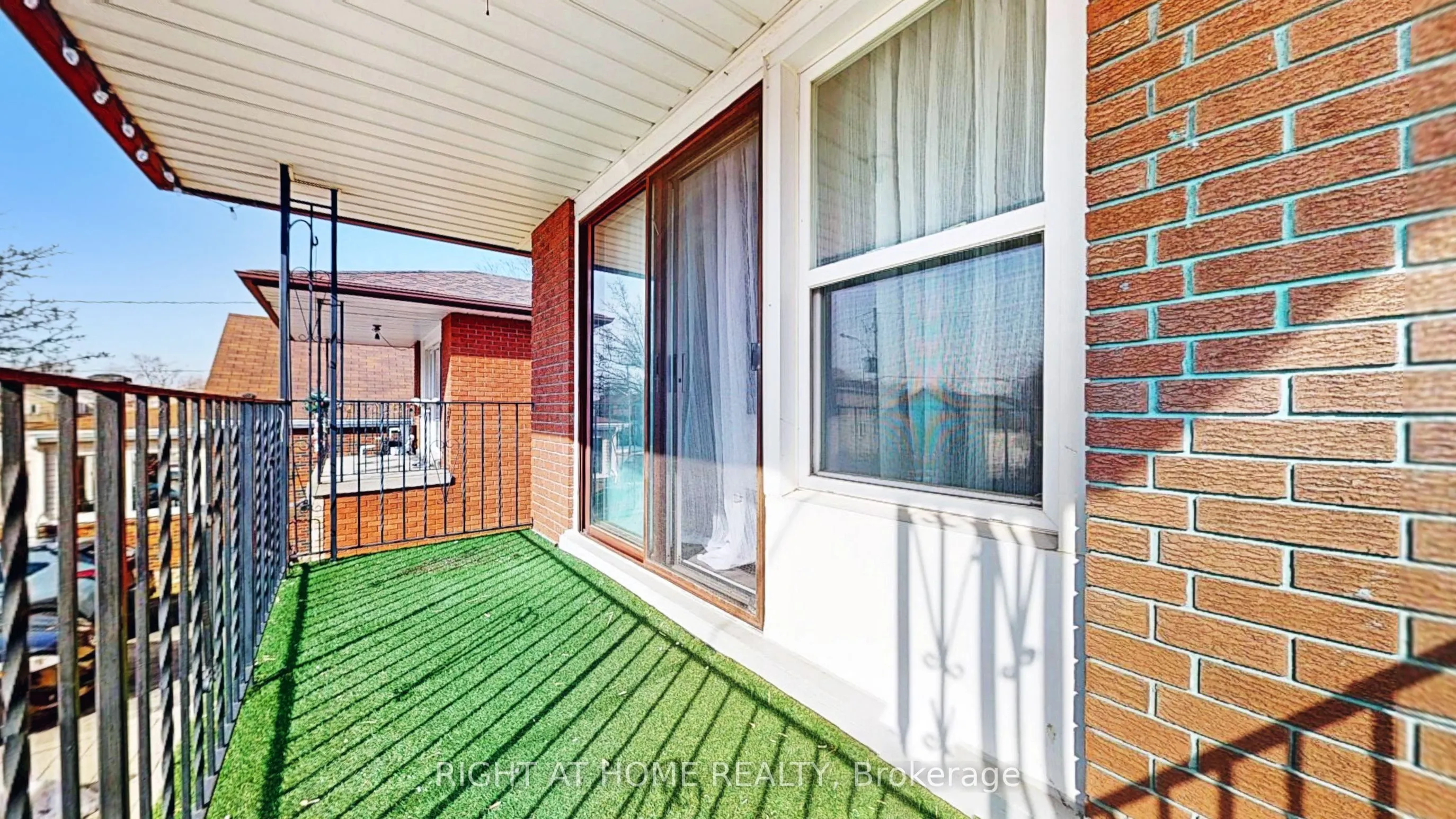 12A Kenmore Avenue