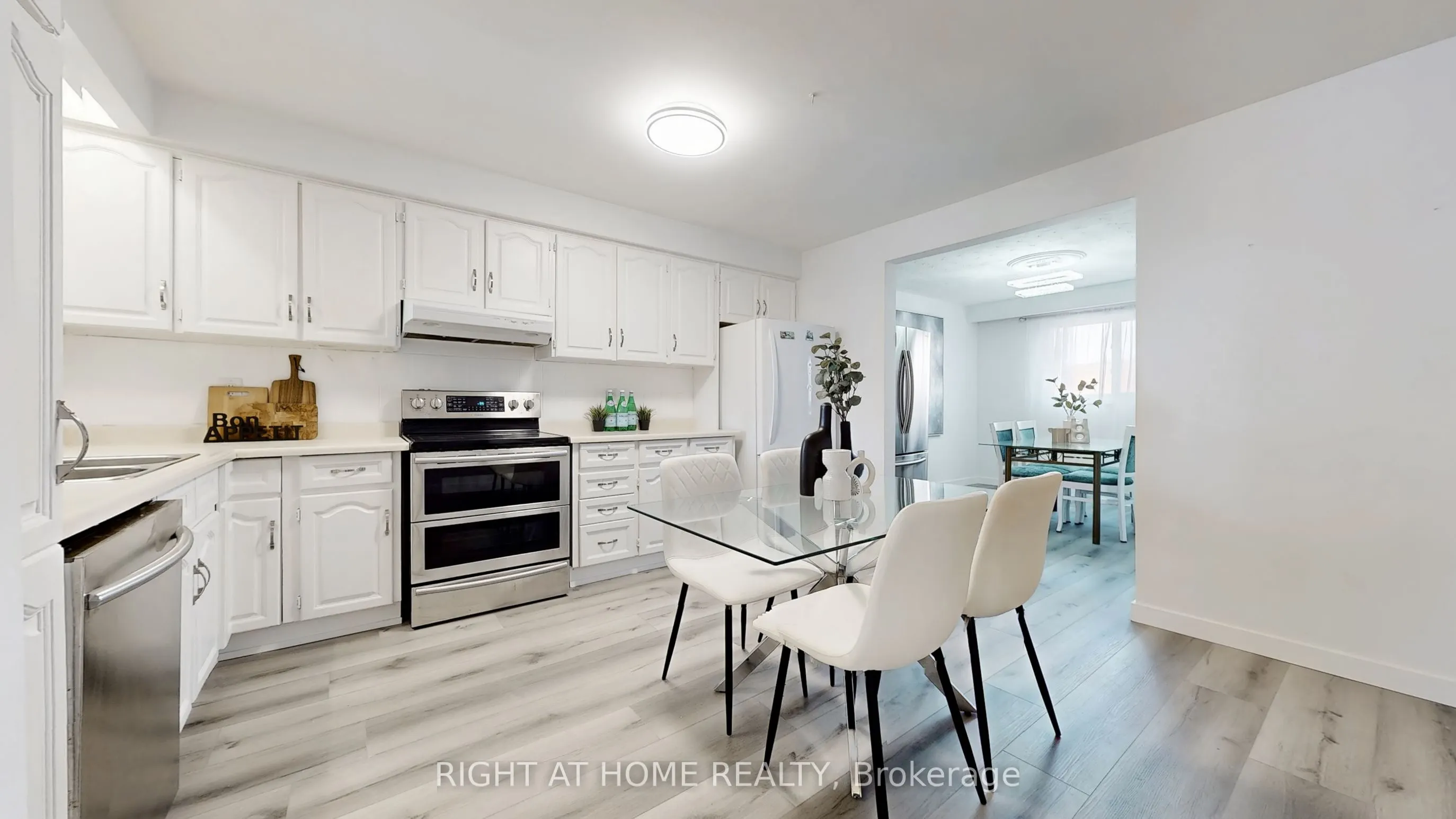 12A Kenmore Avenue