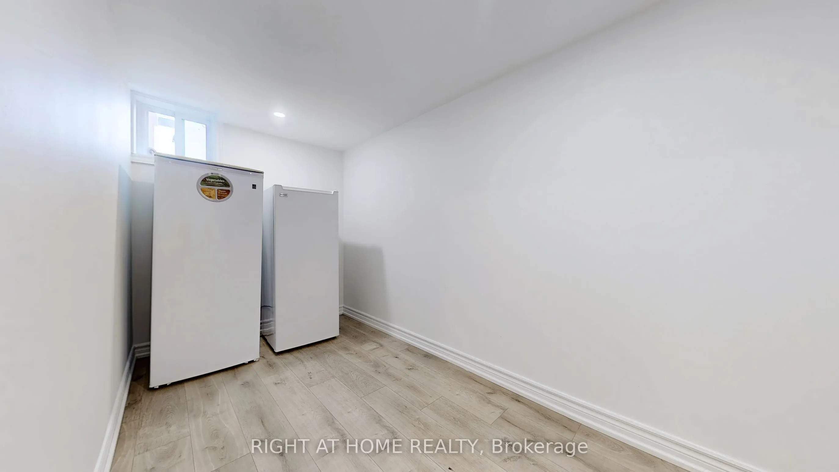 12A Kenmore Avenue