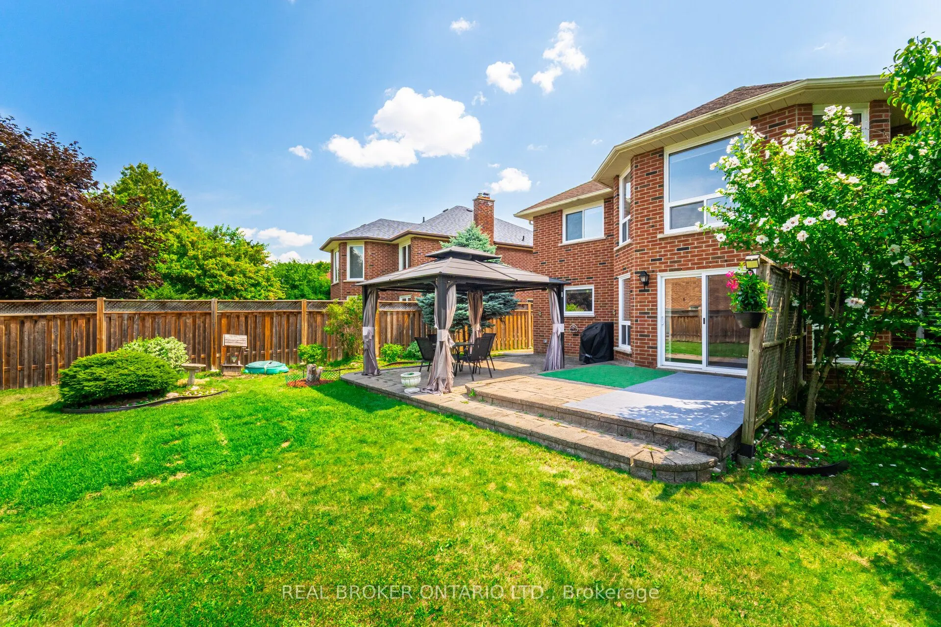206 Gwendolyn Street