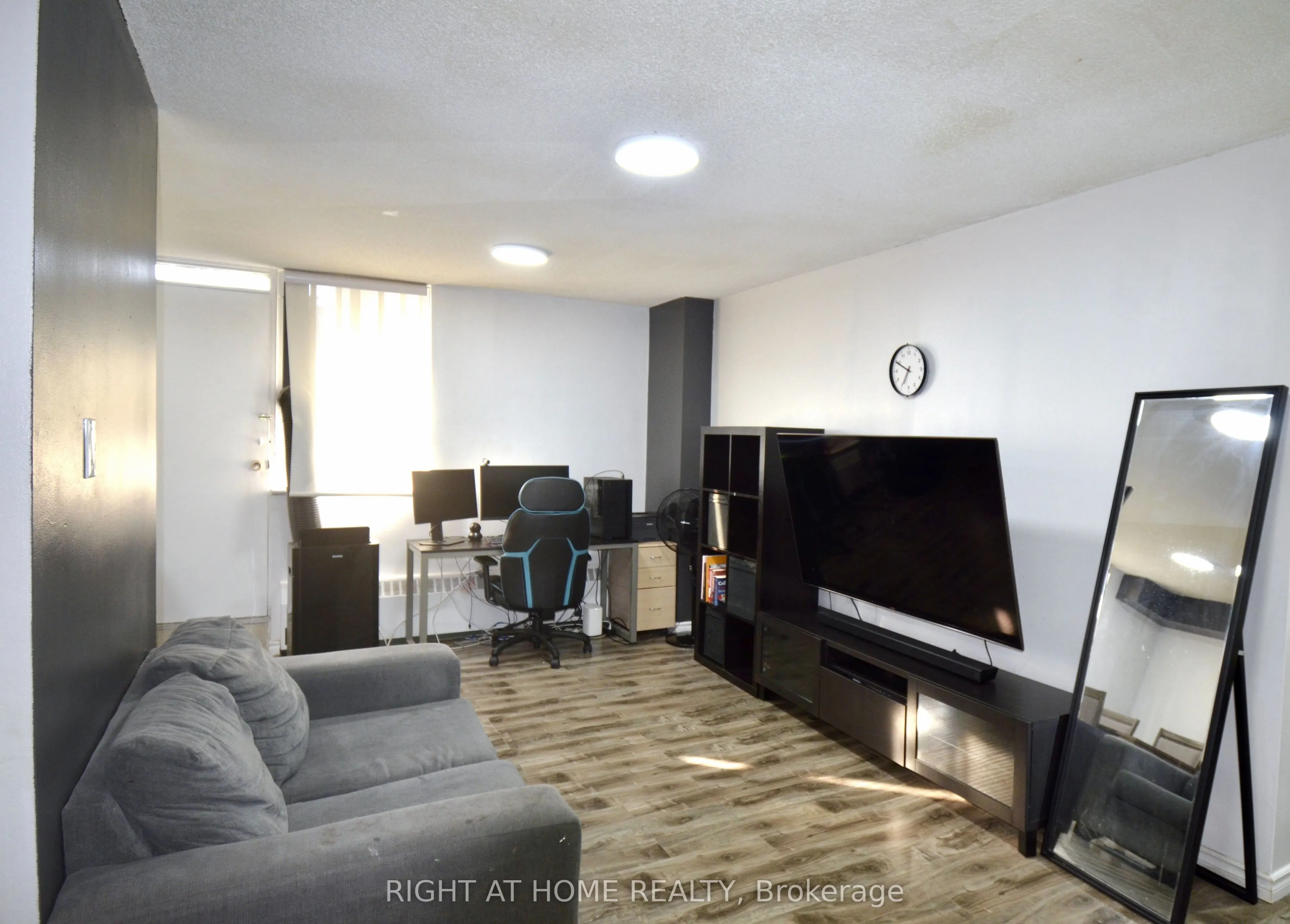 100 Dundalk Drive, #216