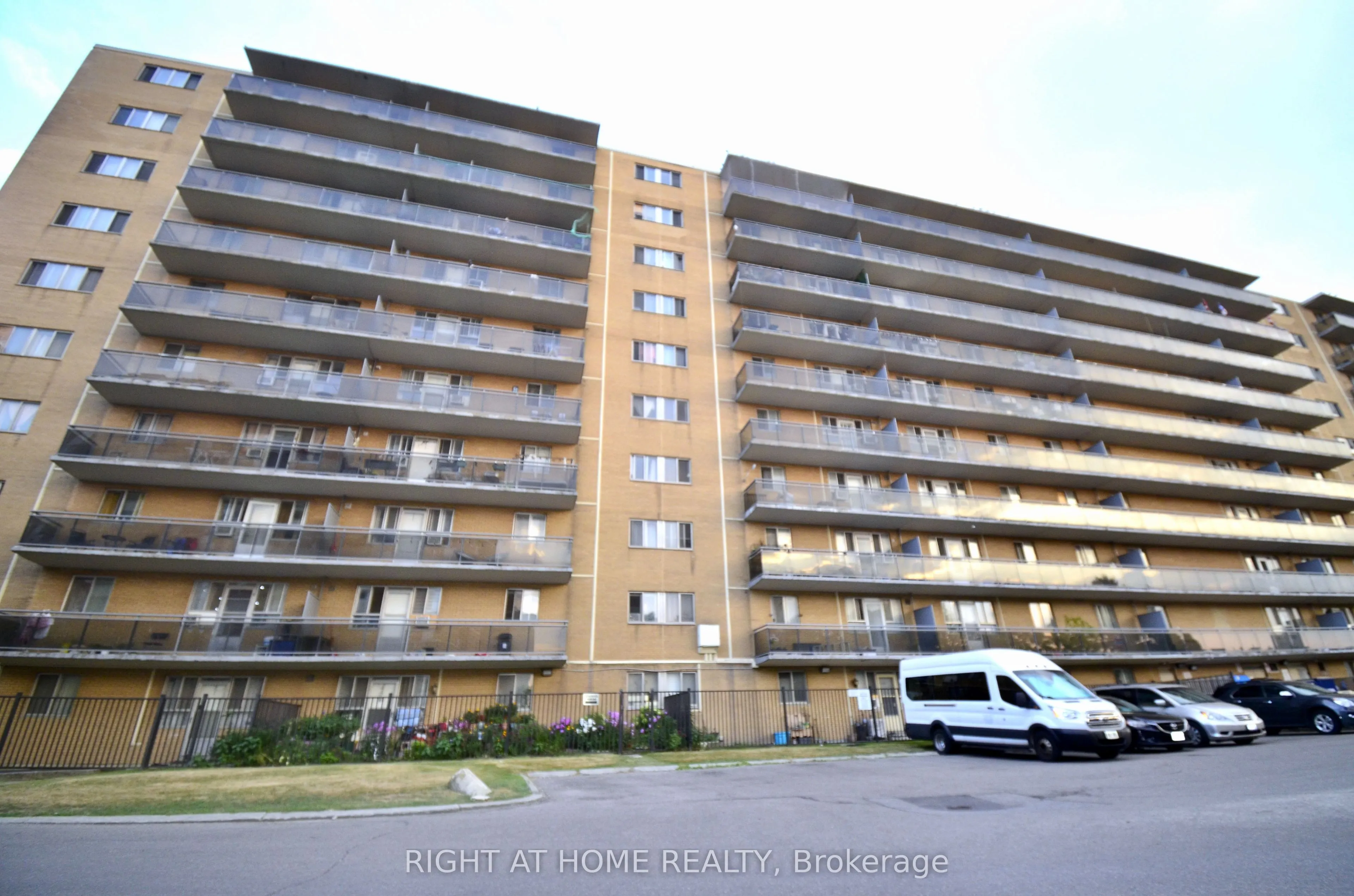 100 Dundalk Drive, #216