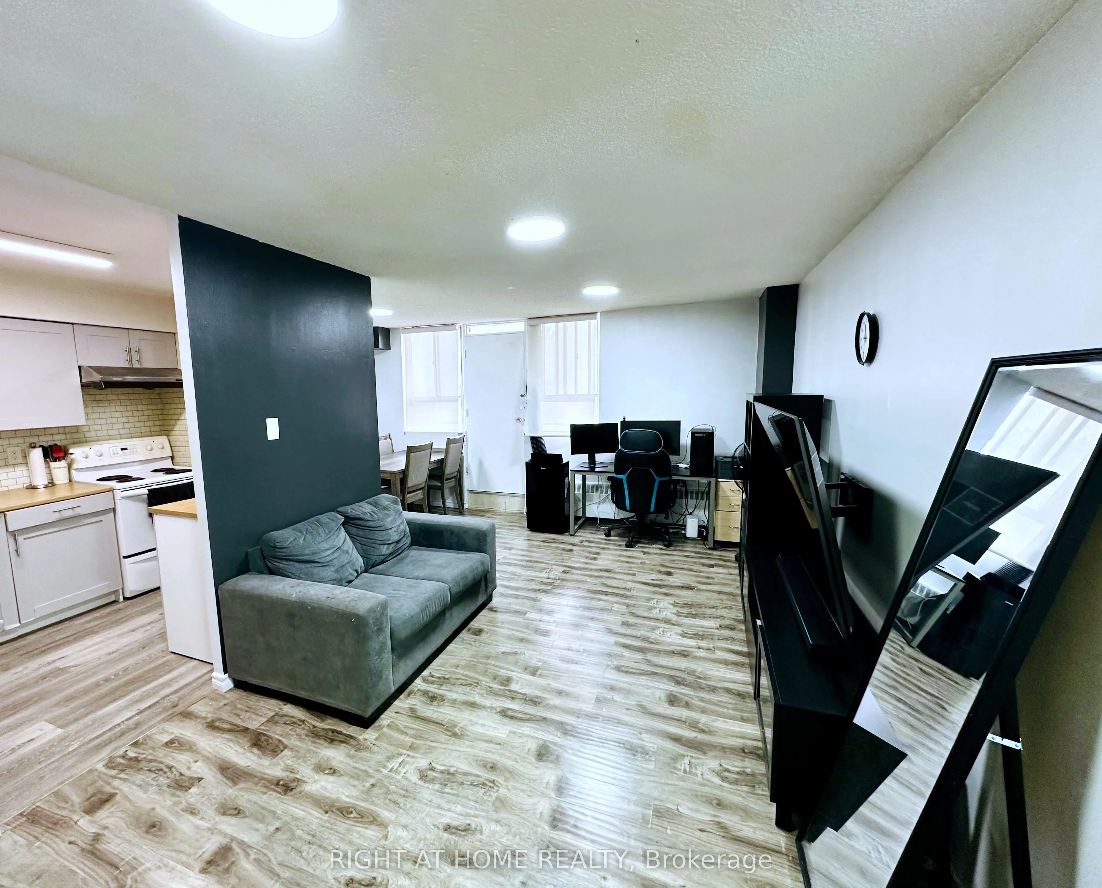 100 Dundalk Drive, #216