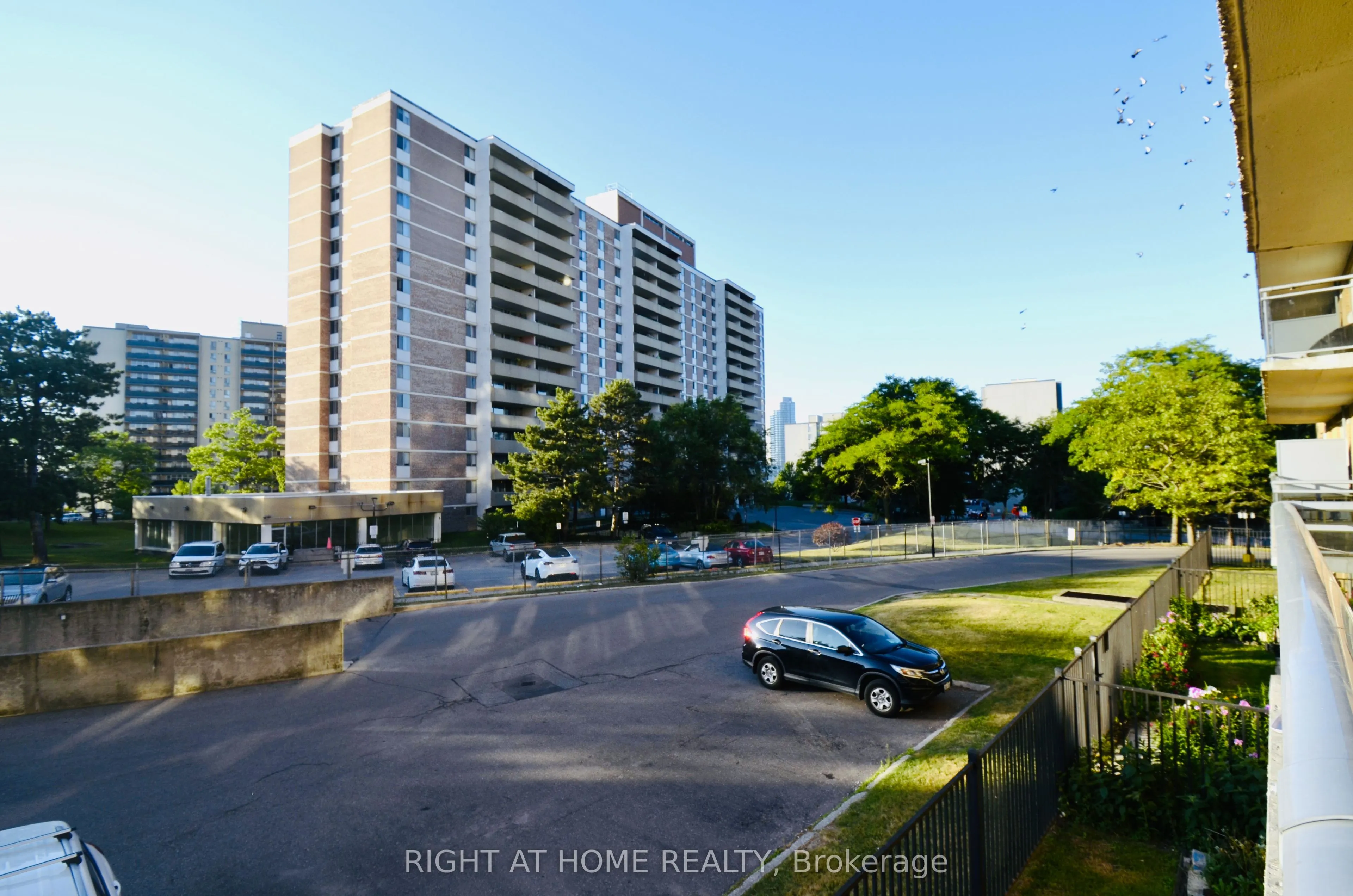 100 Dundalk Drive, #216