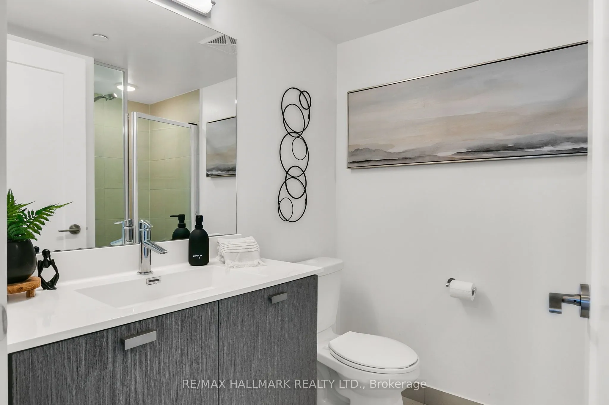 275 Village Green Square, #522