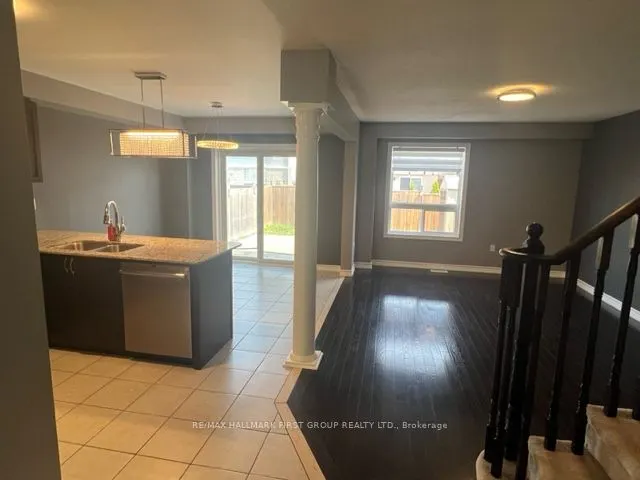 43 Redfern Crescent