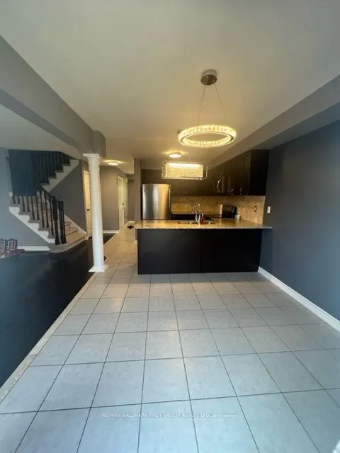 43 Redfern Crescent