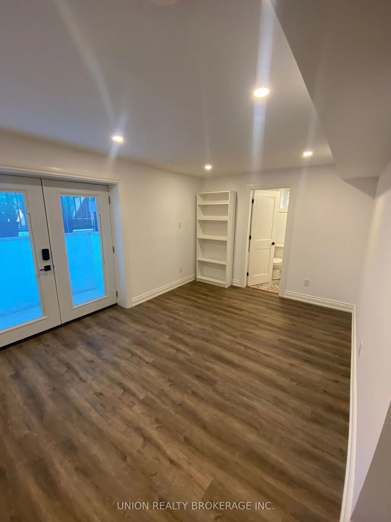 42 North Drive