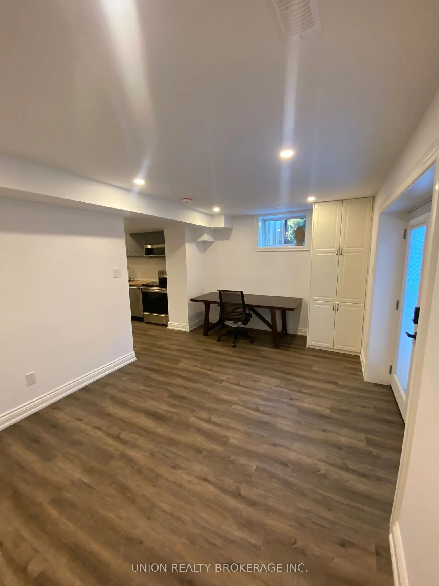 42 North Drive