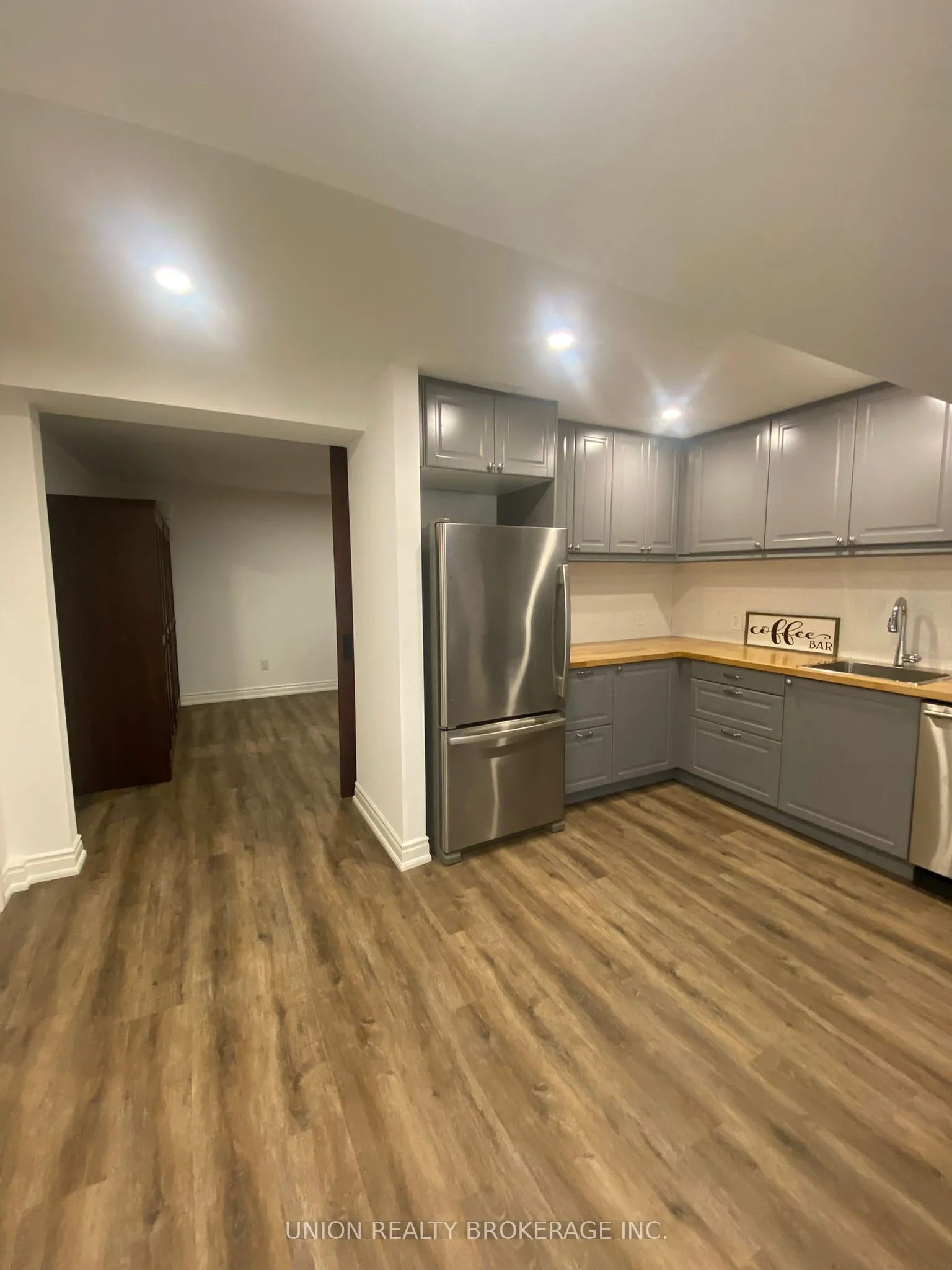 42 North Drive
