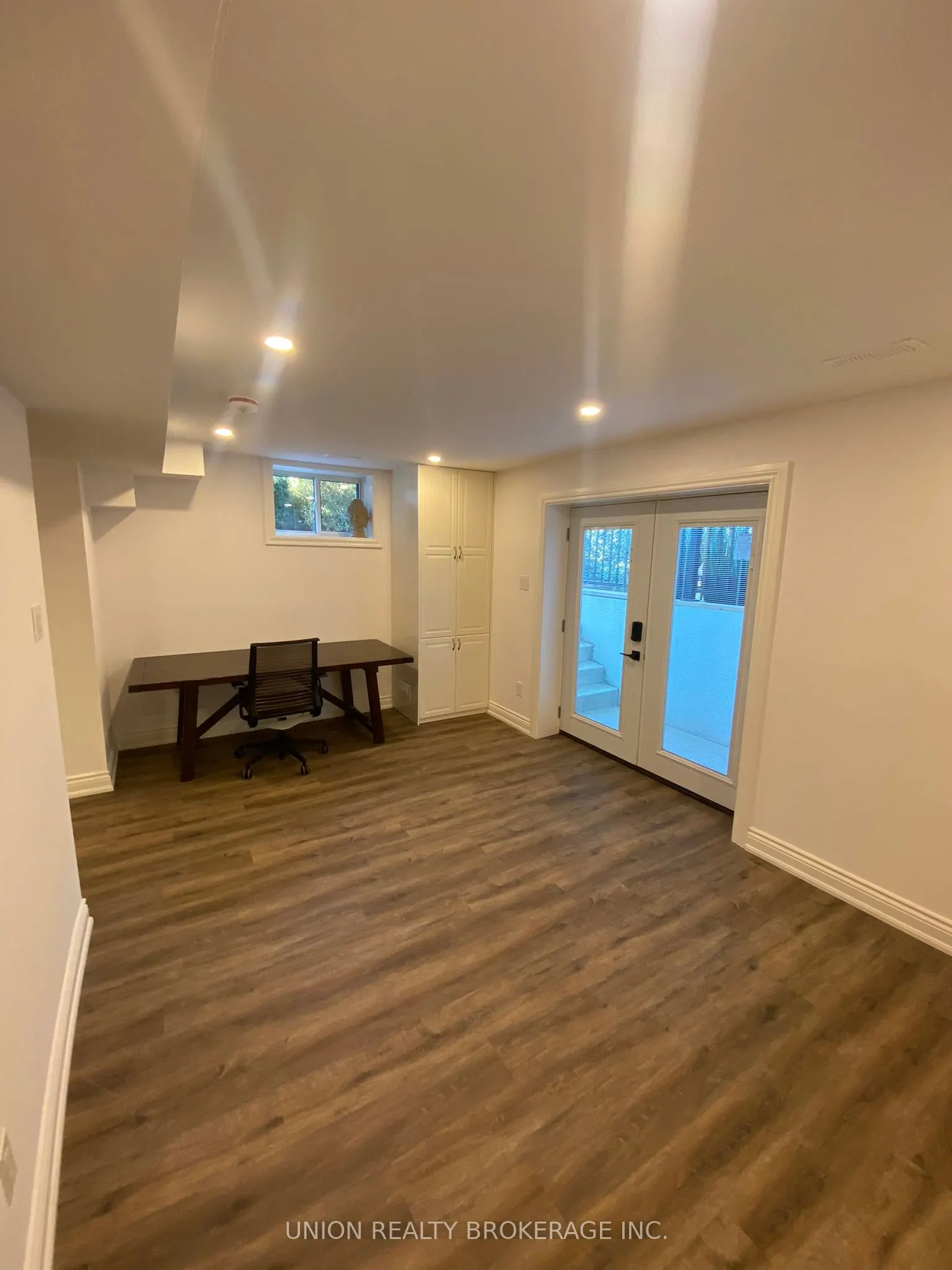 42 North Drive