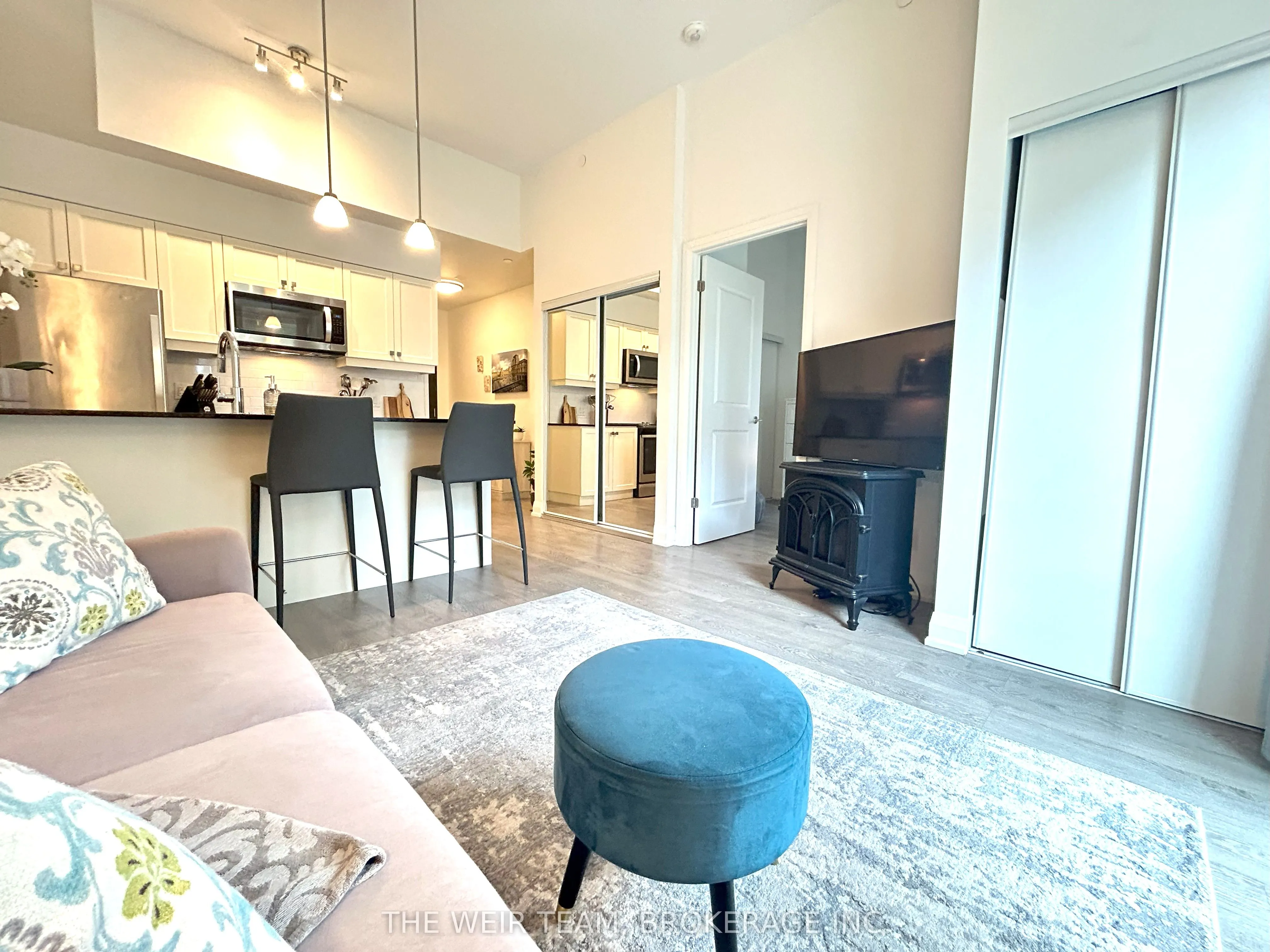 1400 Kingston Road, #101