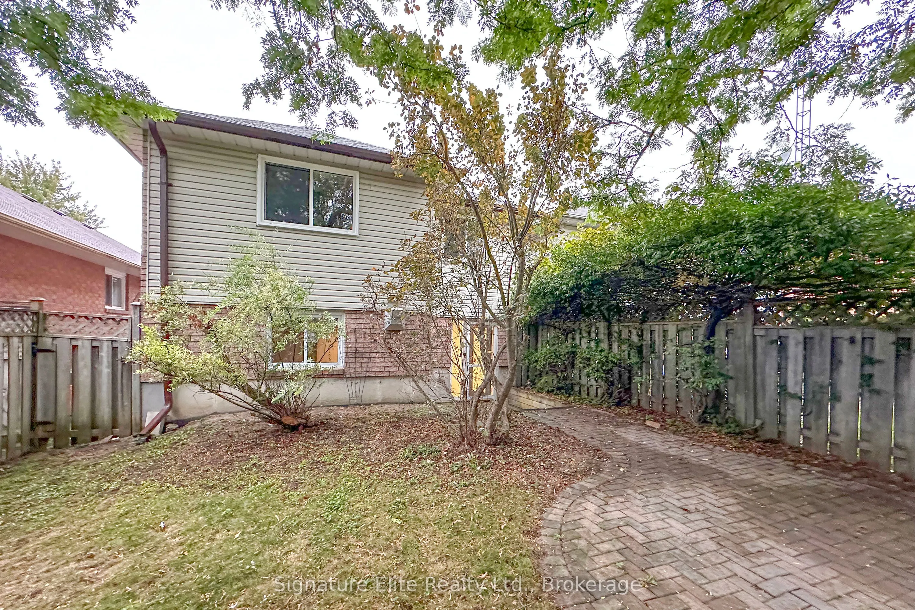 45 Mcfeeters Crescent