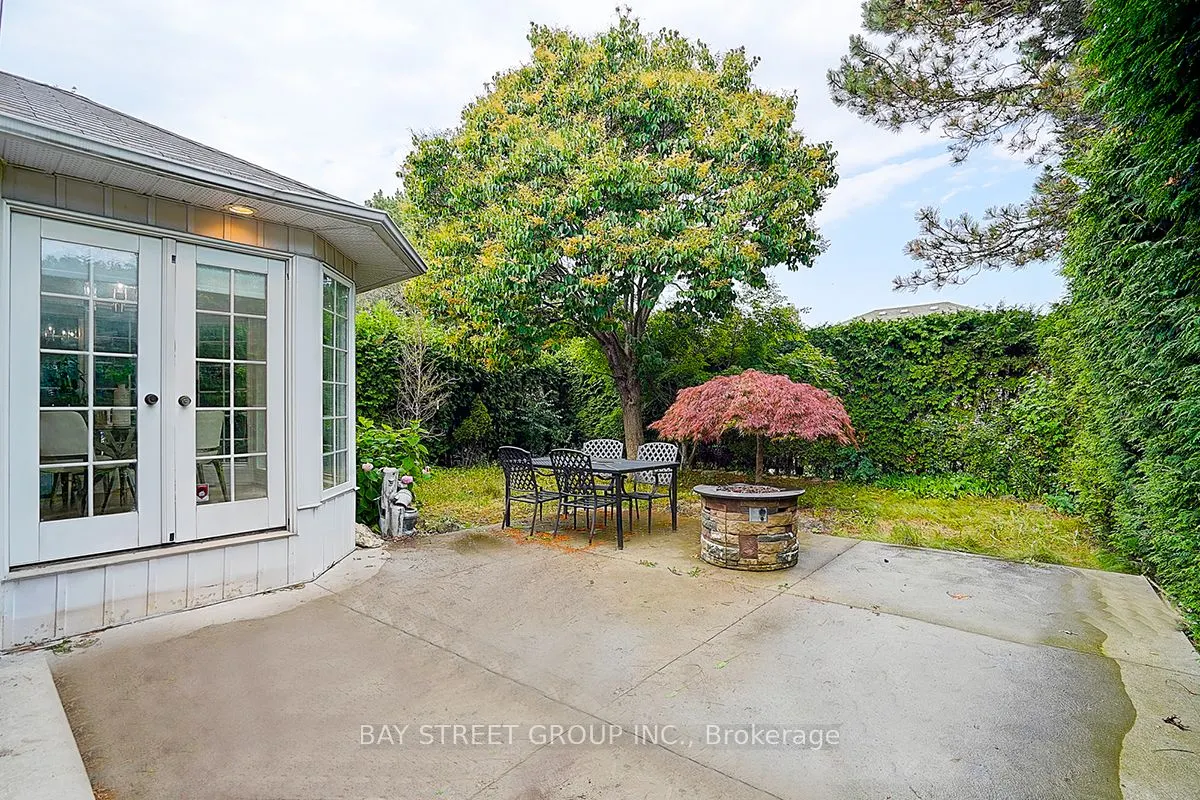 342 REGAL BRIAR Street