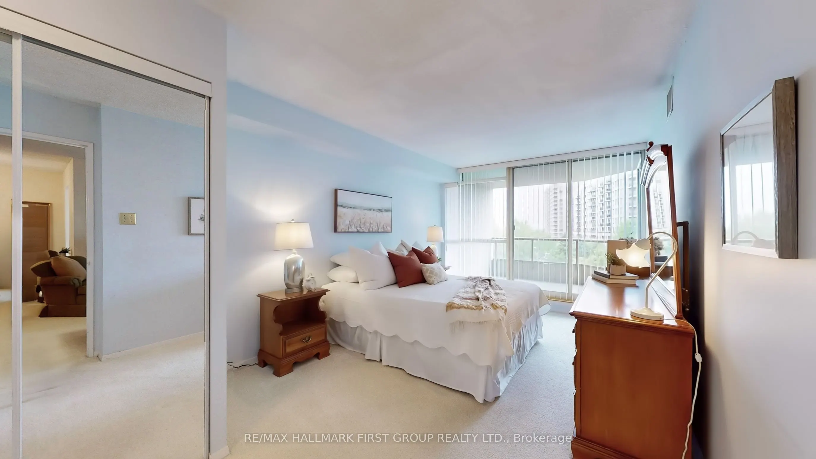 1890 Valley Farm Road, #508
