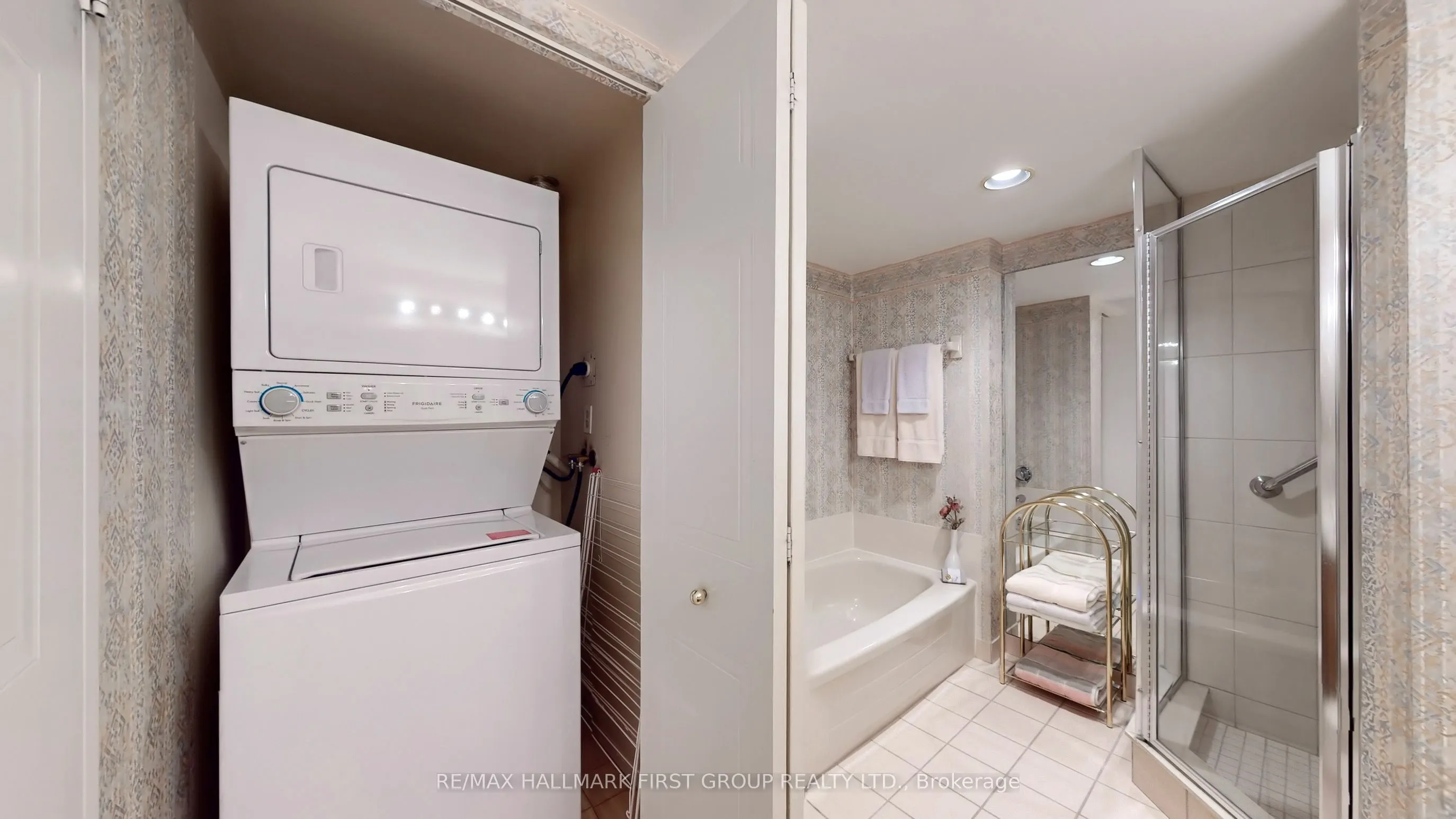 1890 Valley Farm Road, #508