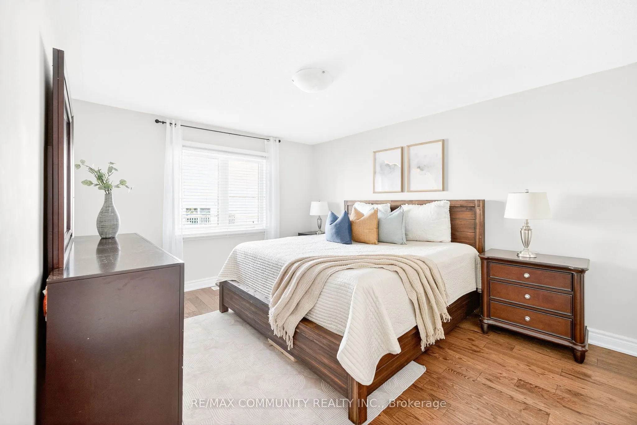 2434 Moonlight Crescent