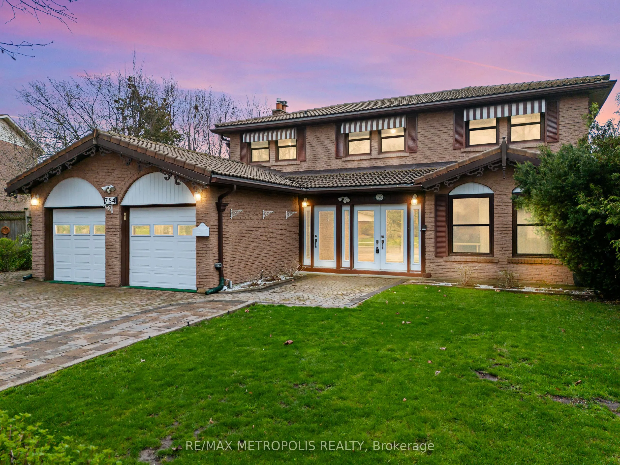 754 Eyer Drive, #Upper