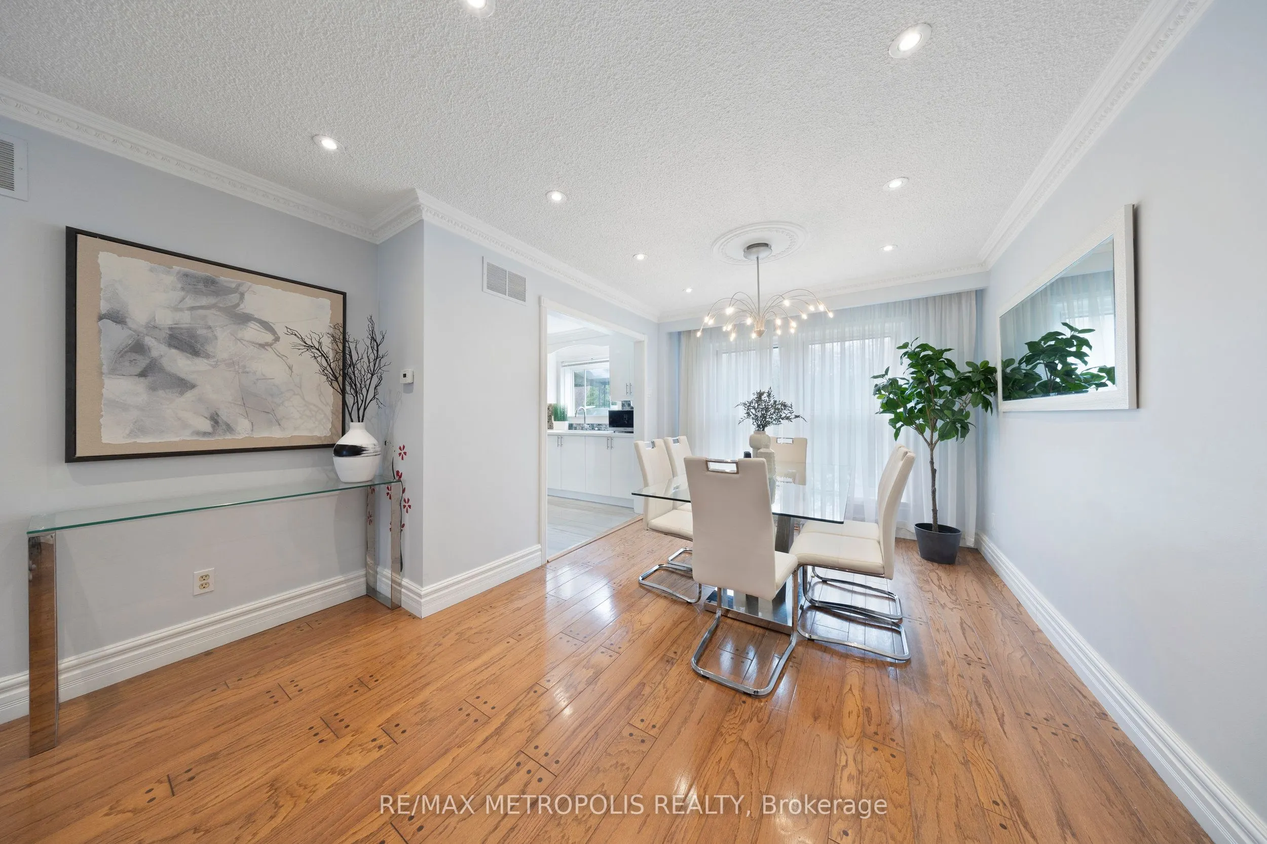 754 Eyer Drive, #Upper