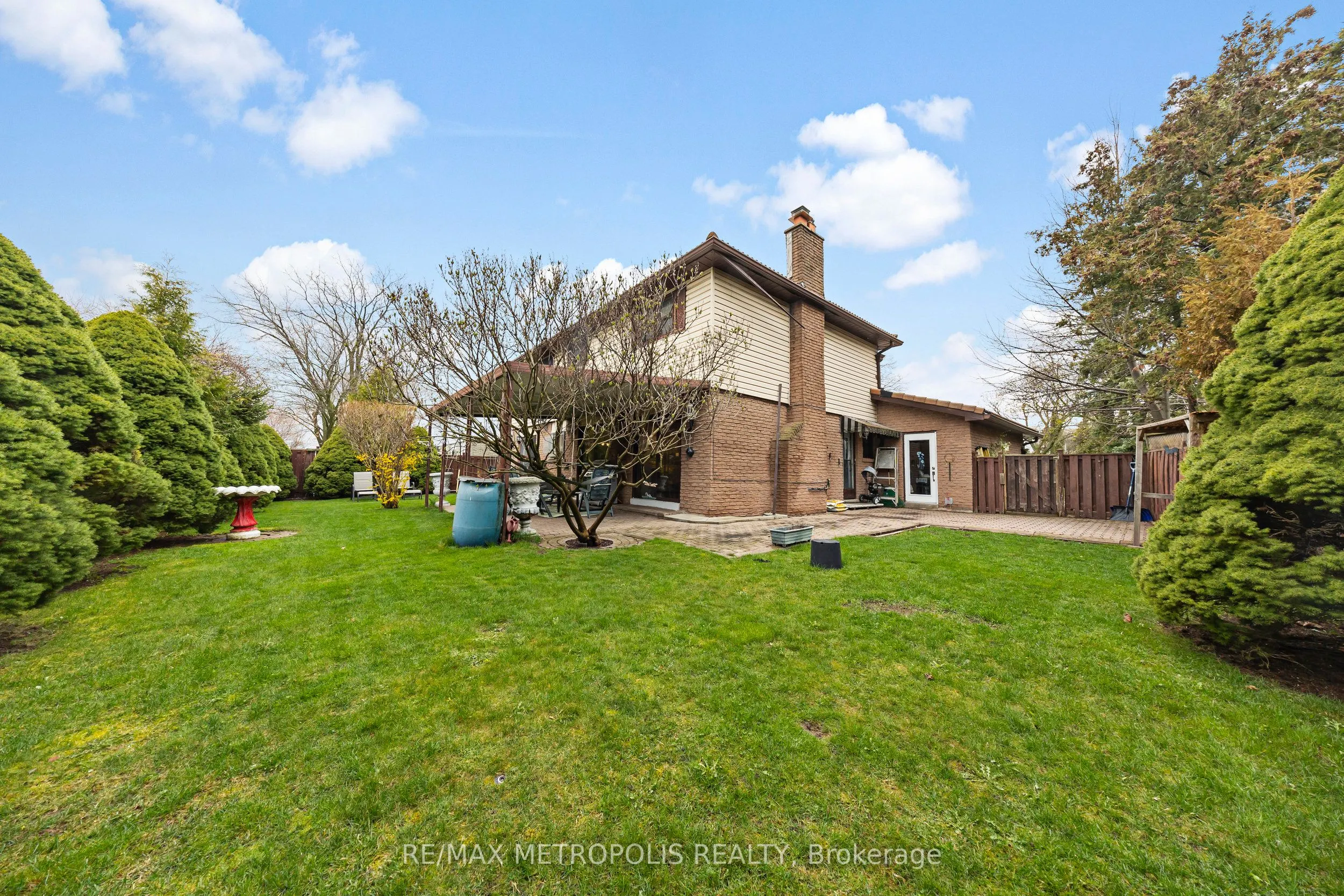 754 Eyer Drive, #Upper