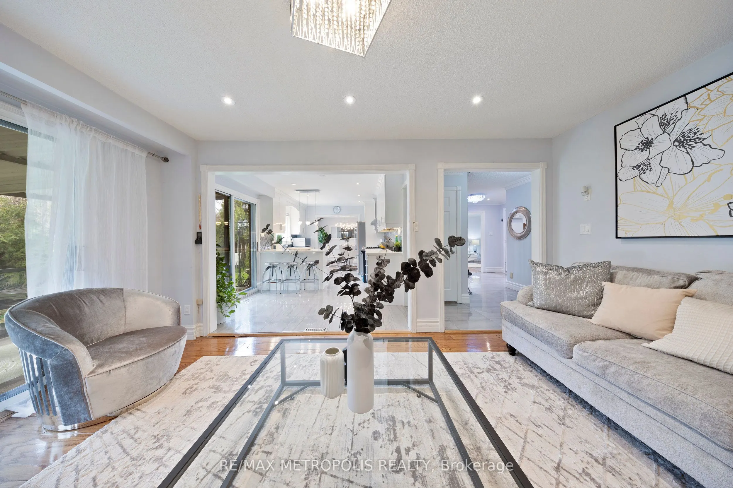 754 Eyer Drive, #Upper