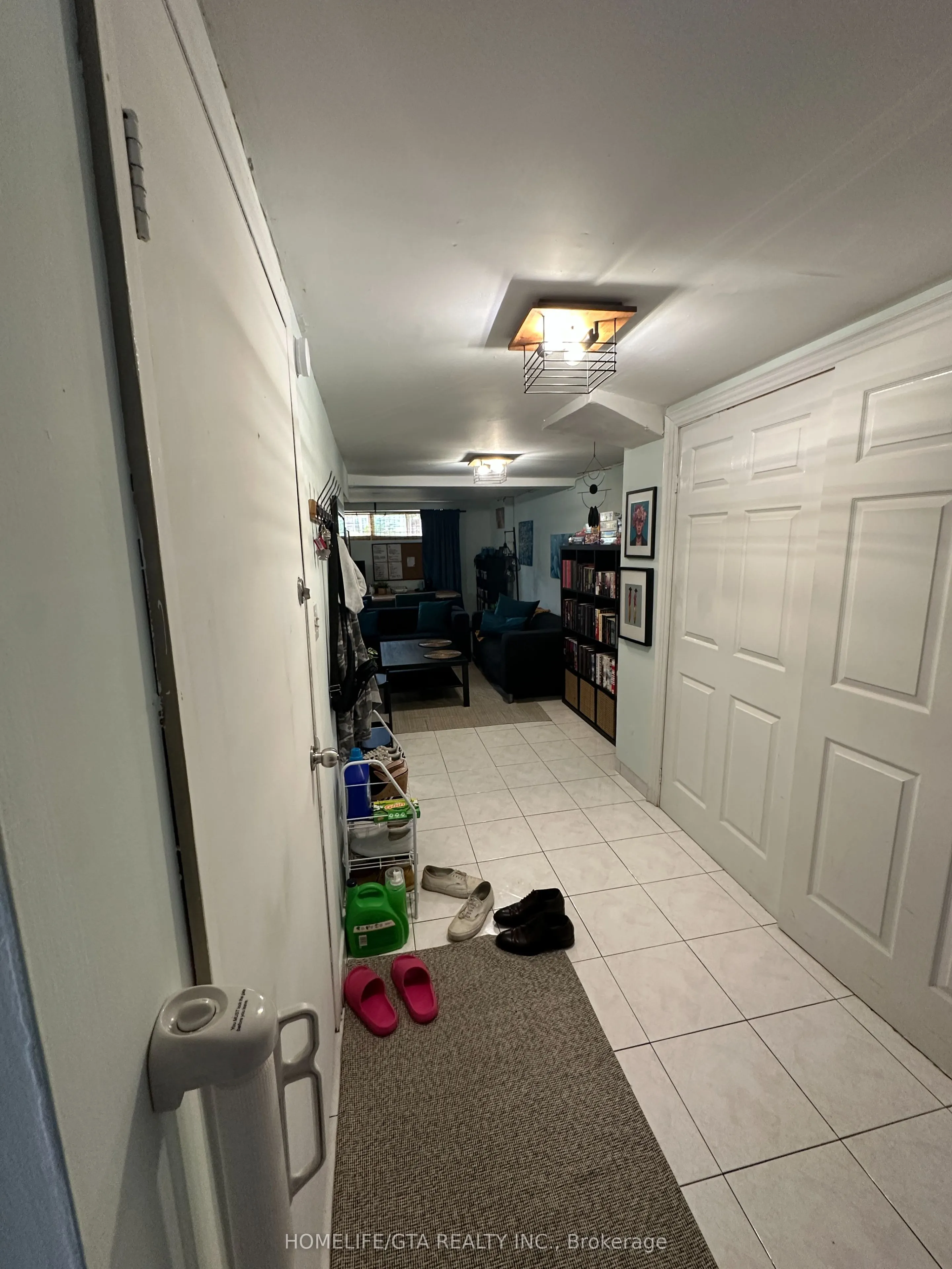 10 Crow Trail