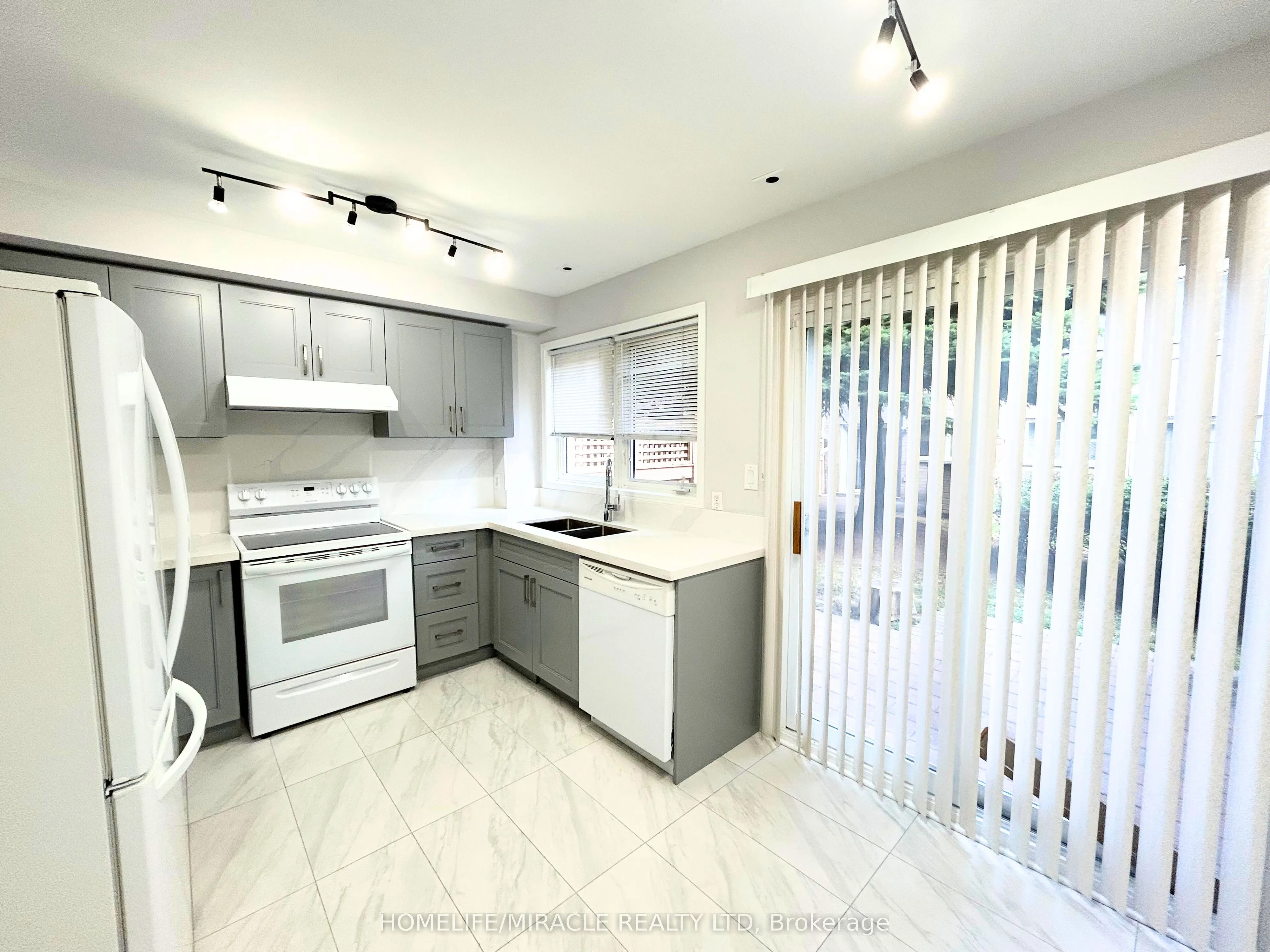 28 Rosebank Drive, #507